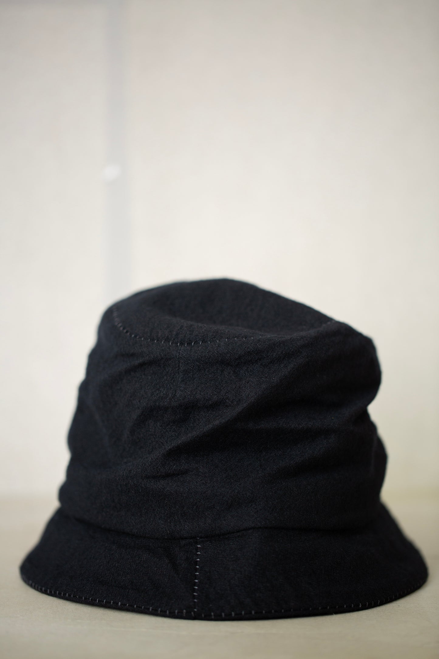 Black skewed derby 3.0