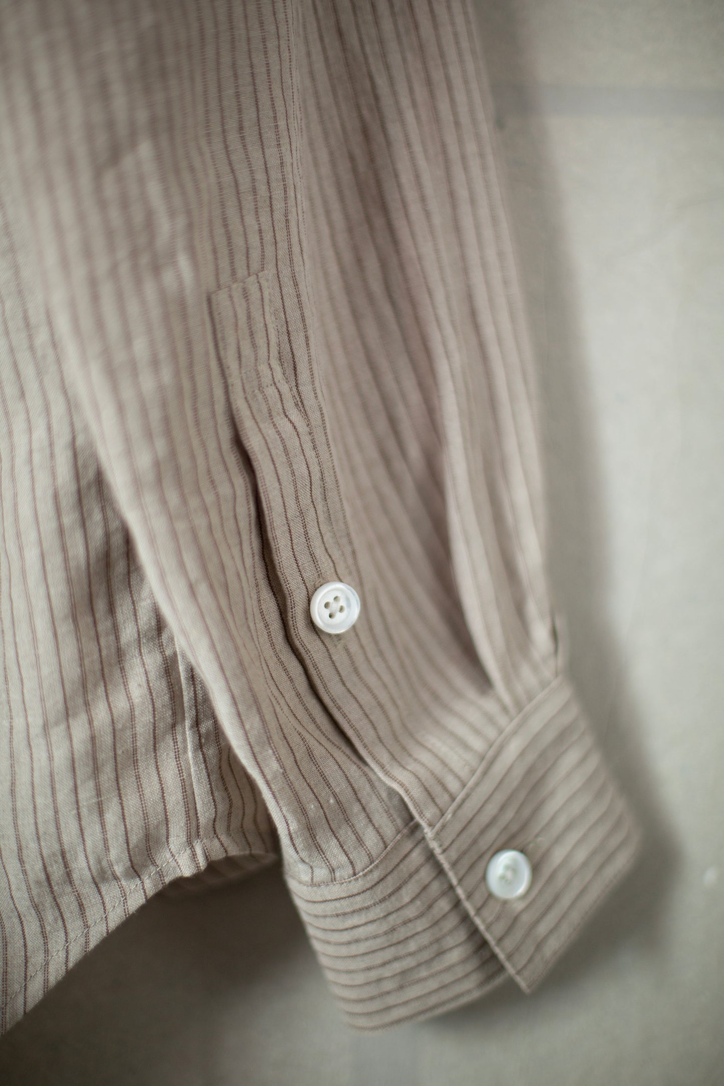Big Shirt II in natural brown yarn dyed linen/cotton stripe
