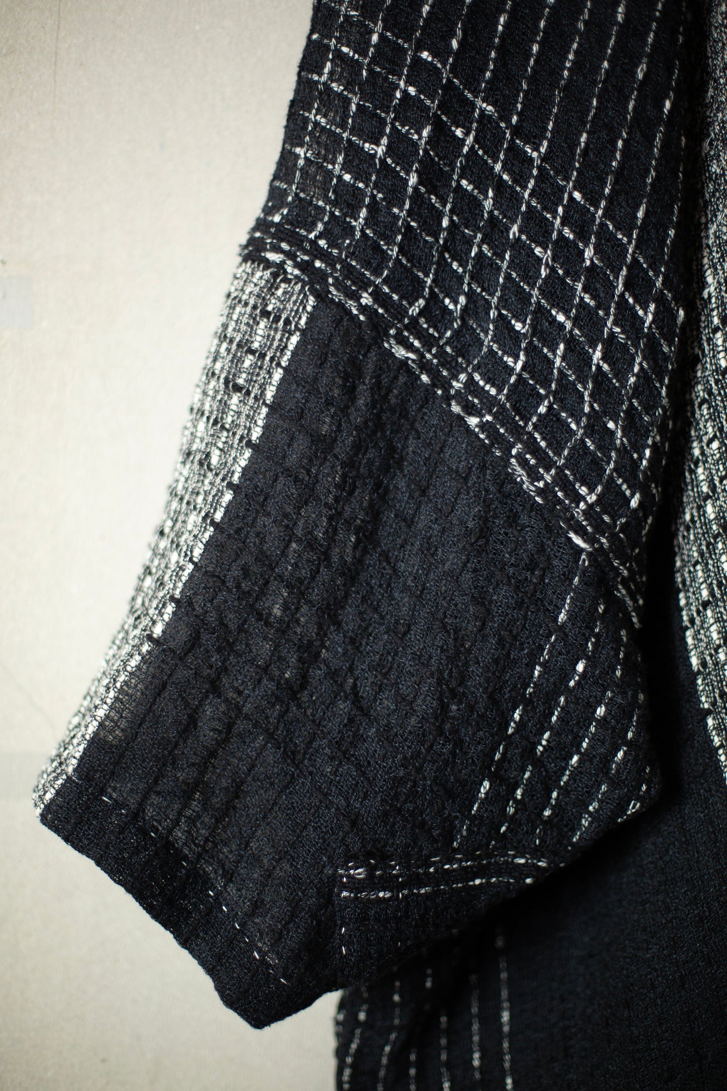 TUNIC#41 - HANDWOVEN BLACK AND WHITE