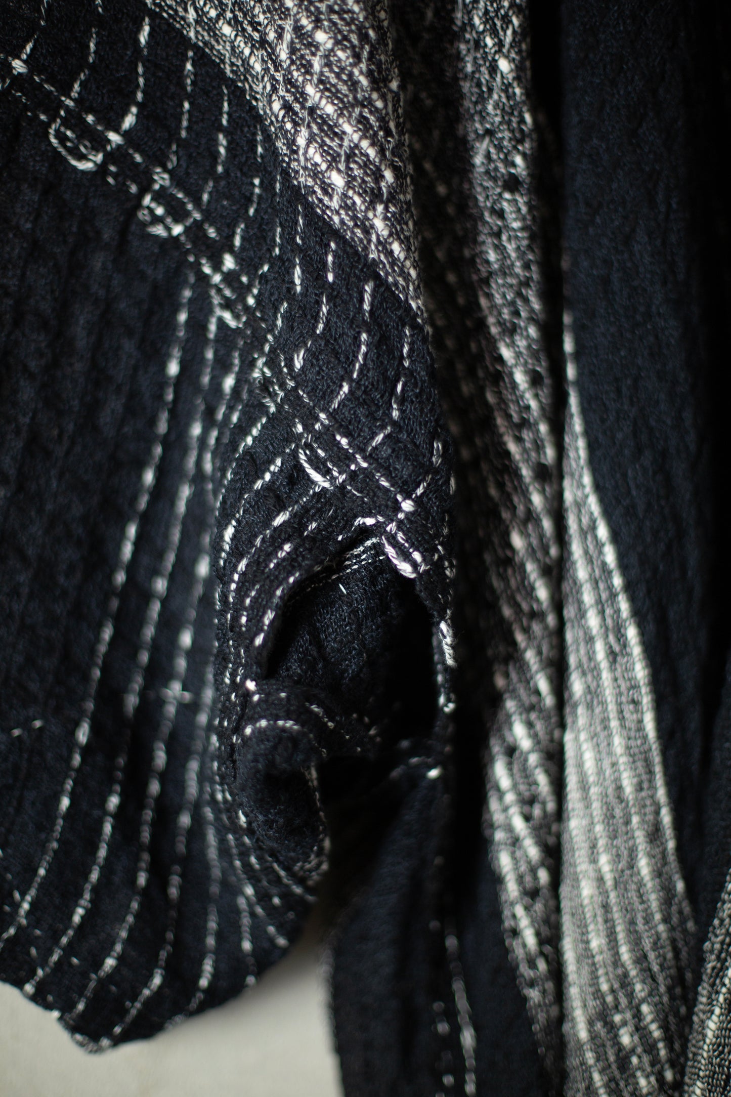 TUNIC#41 - HANDWOVEN BLACK AND WHITE