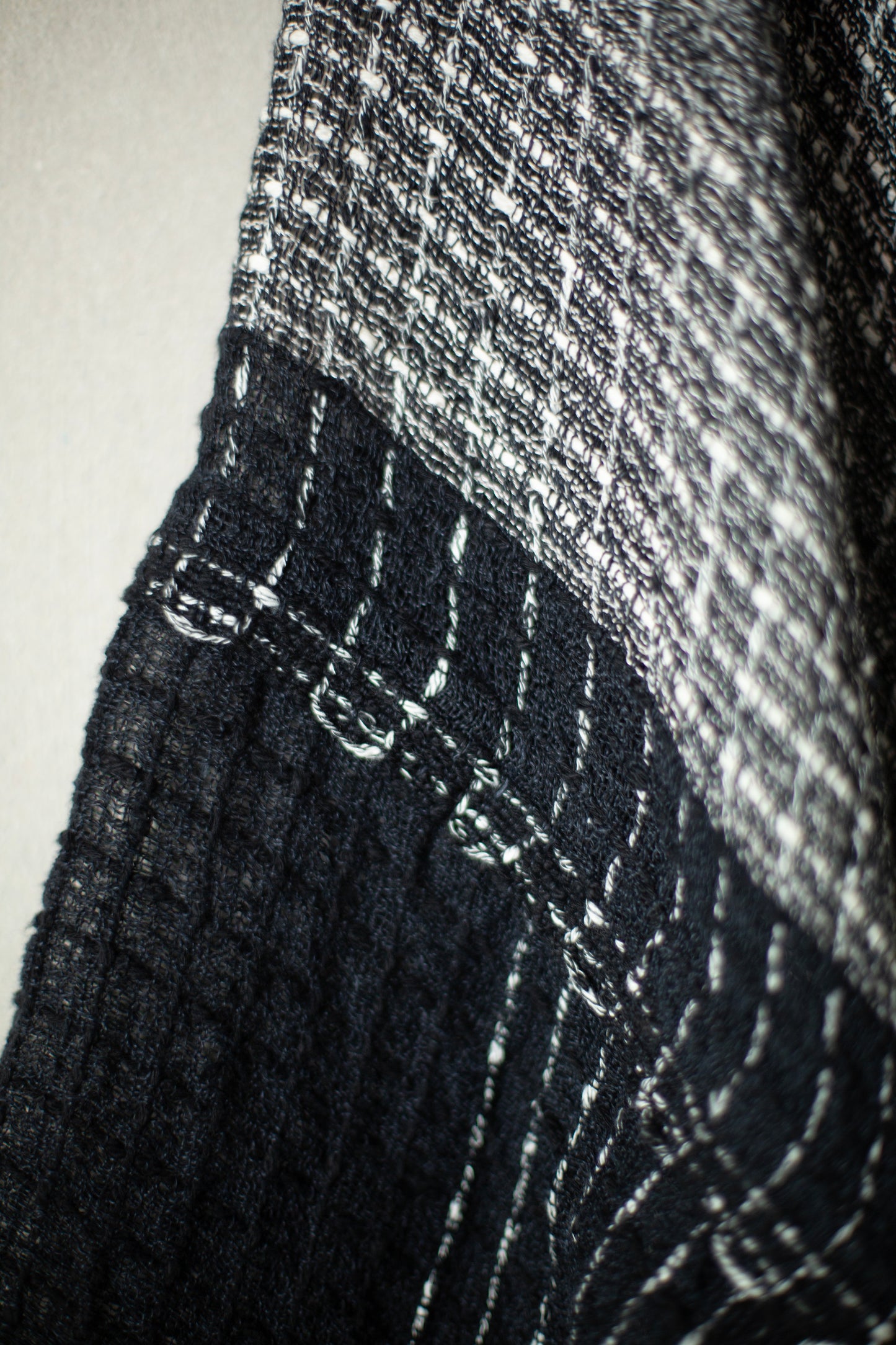TUNIC#41 - HANDWOVEN BLACK AND WHITE