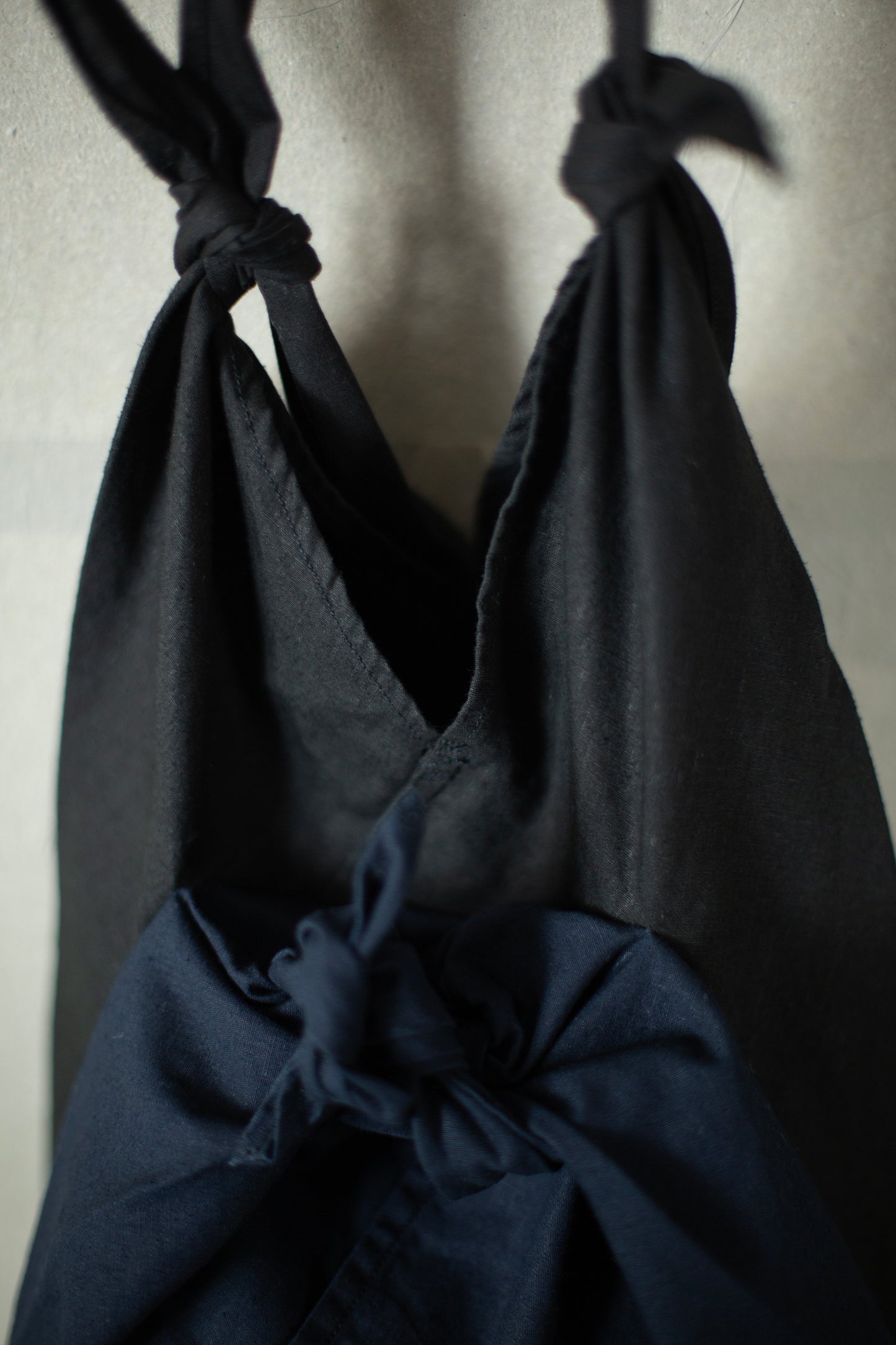 Azuma bag in navy & black hemp cotton weather