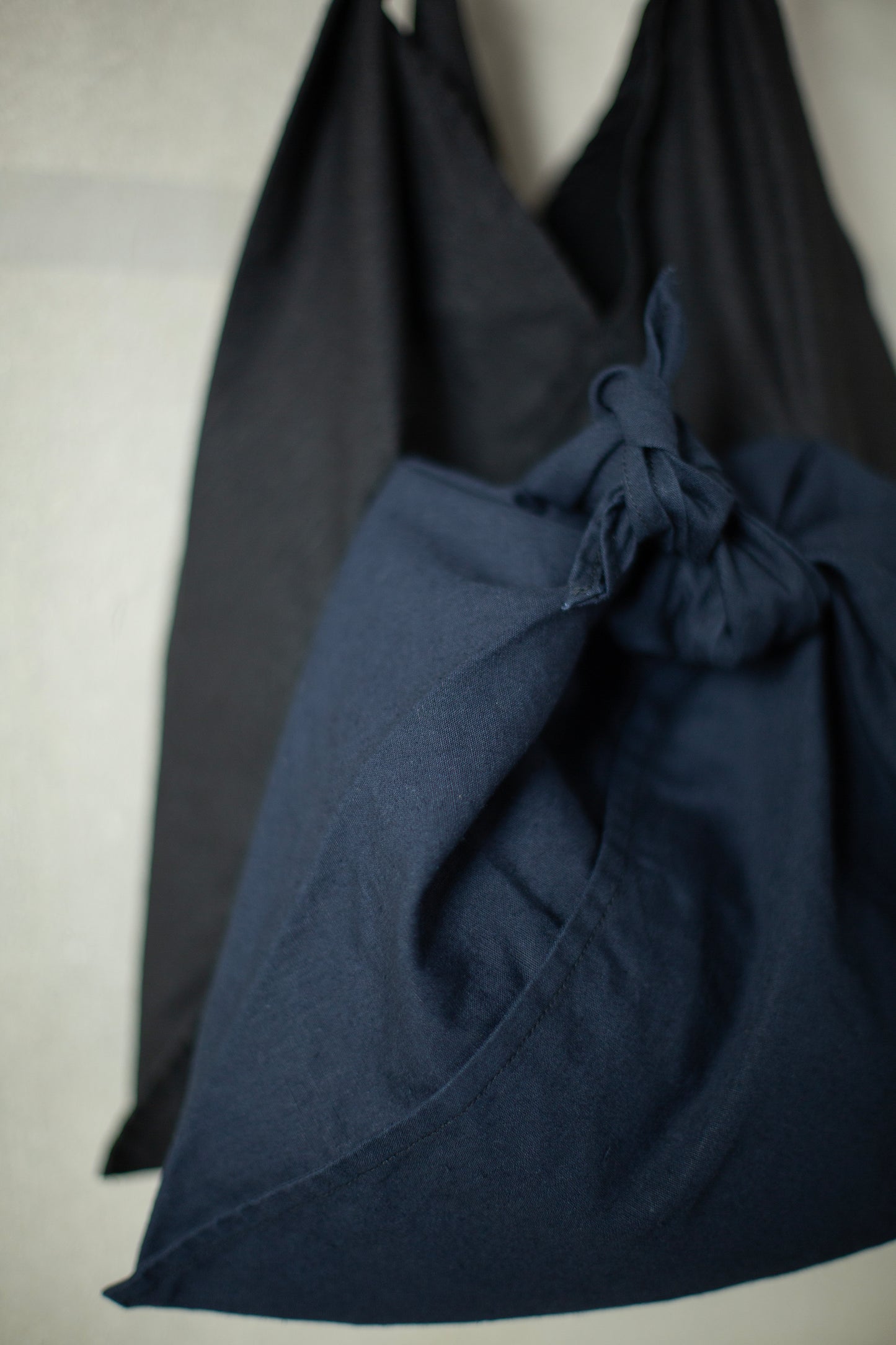Azuma bag in navy & black hemp cotton weather