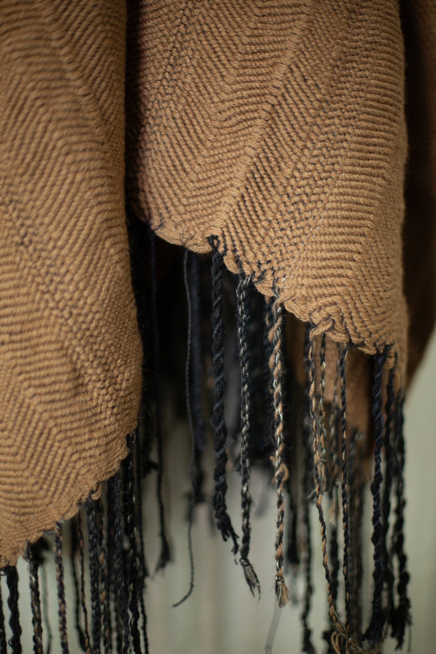PONCHO#1 - HANDWOVEN CAMEL