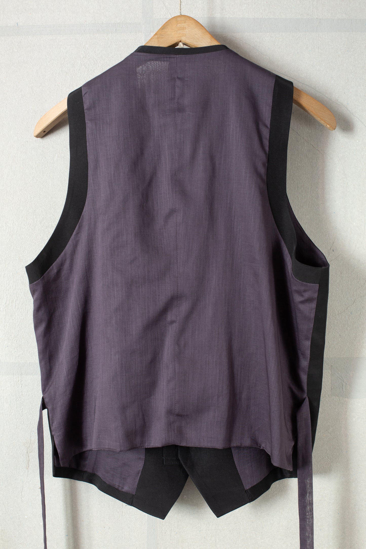 AUBERGINE SIWA VEST