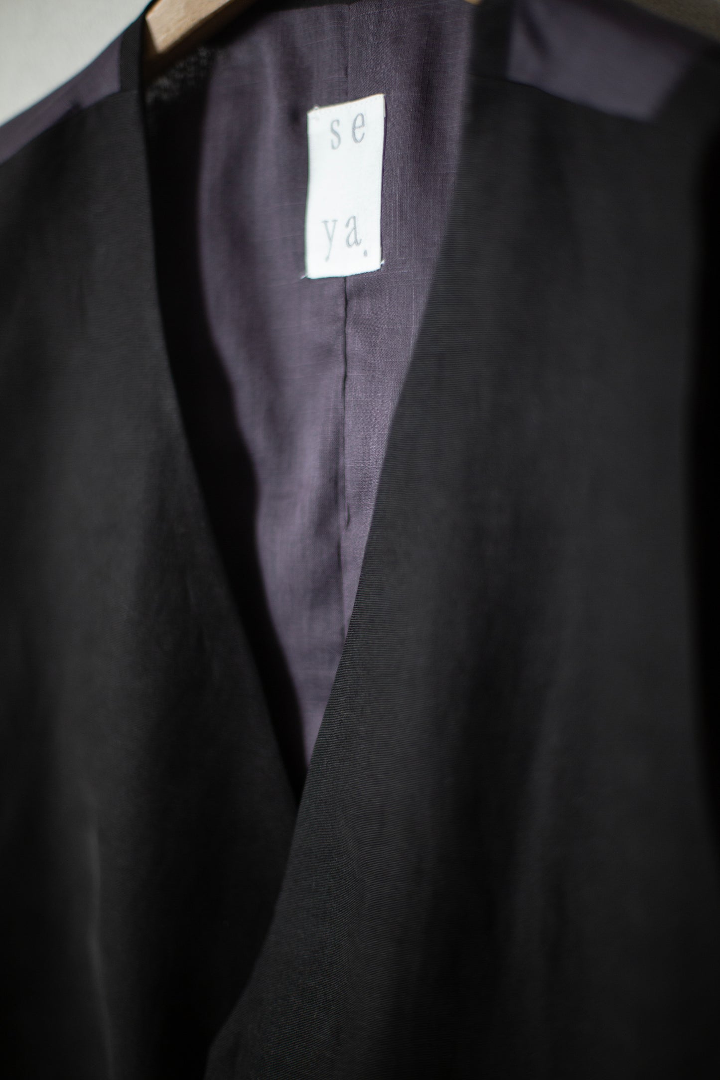 AUBERGINE SIWA VEST