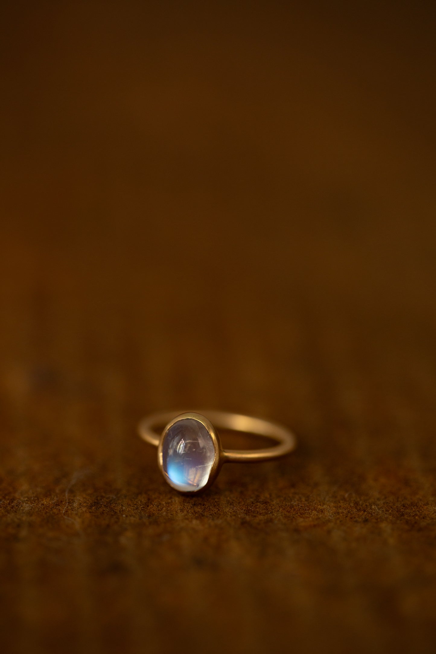 rainbow moonstone ring #12 (1.5mm)
