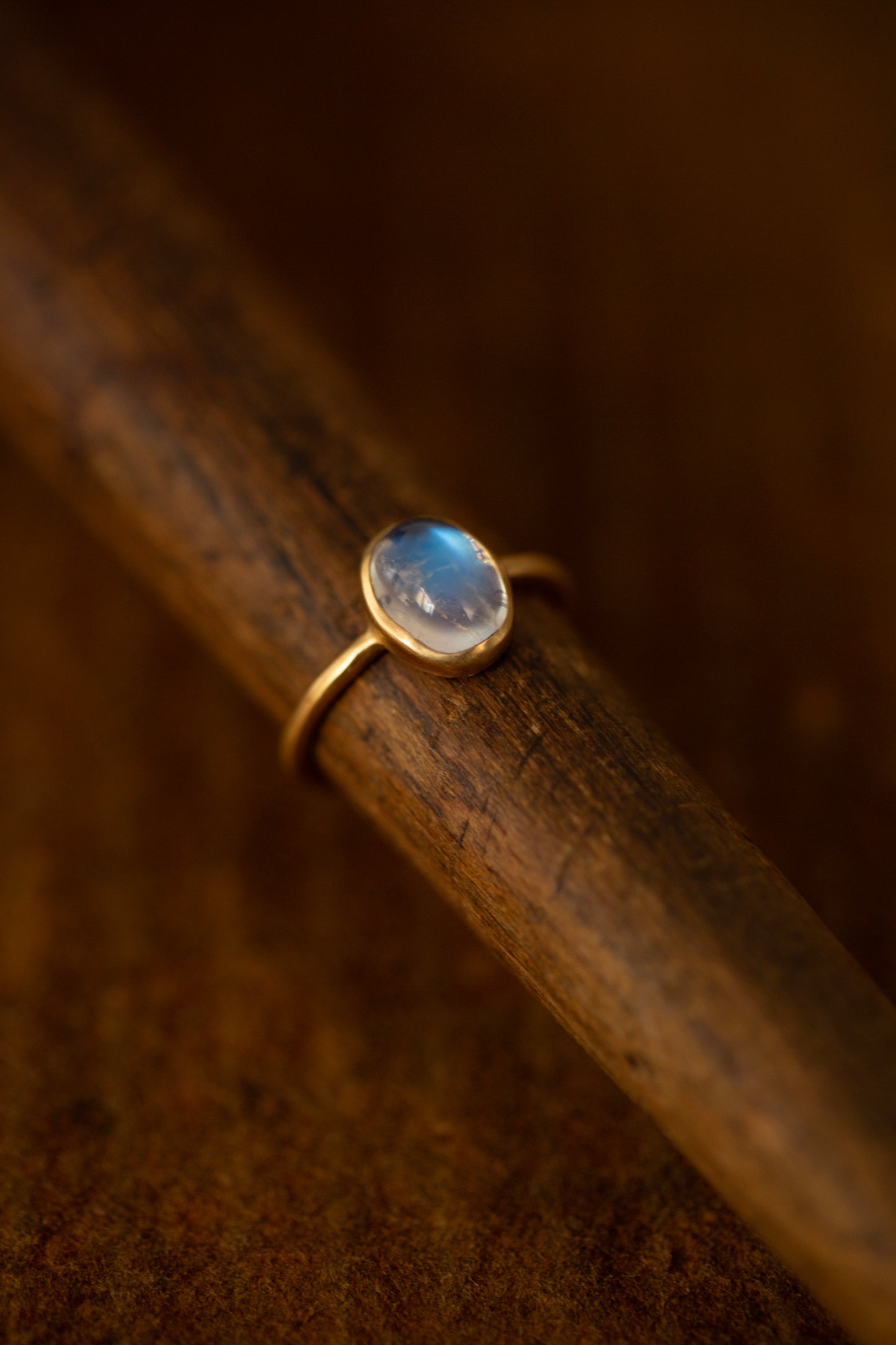 rainbow moonstone ring #12 (1.5mm)