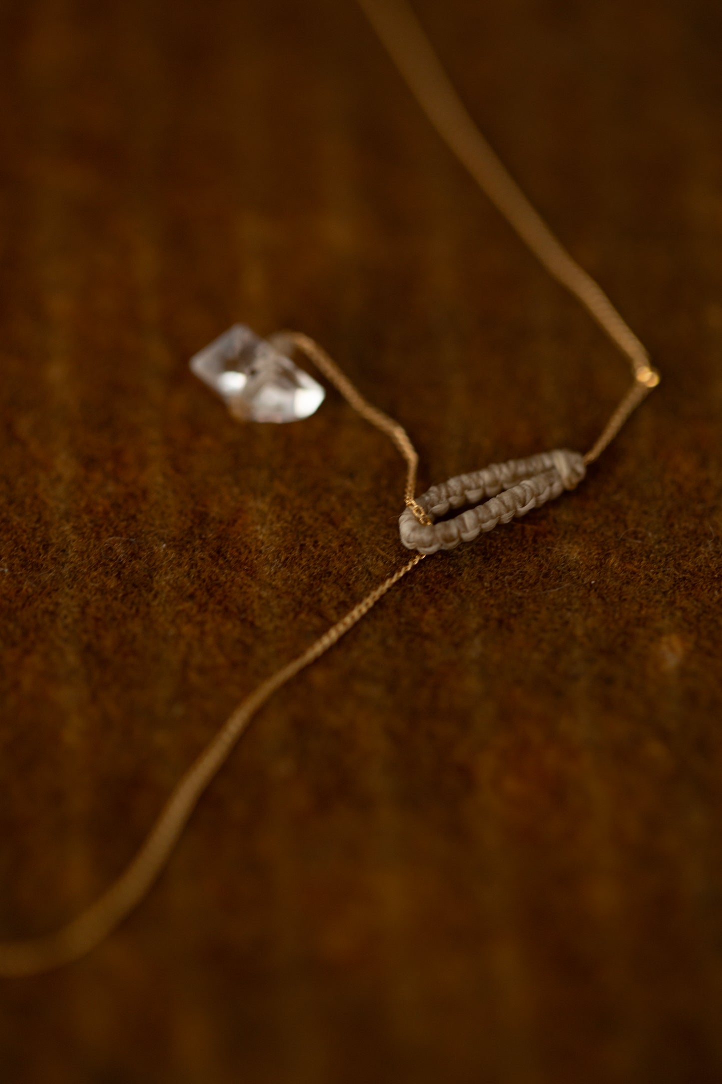 Crystal pendant necklace