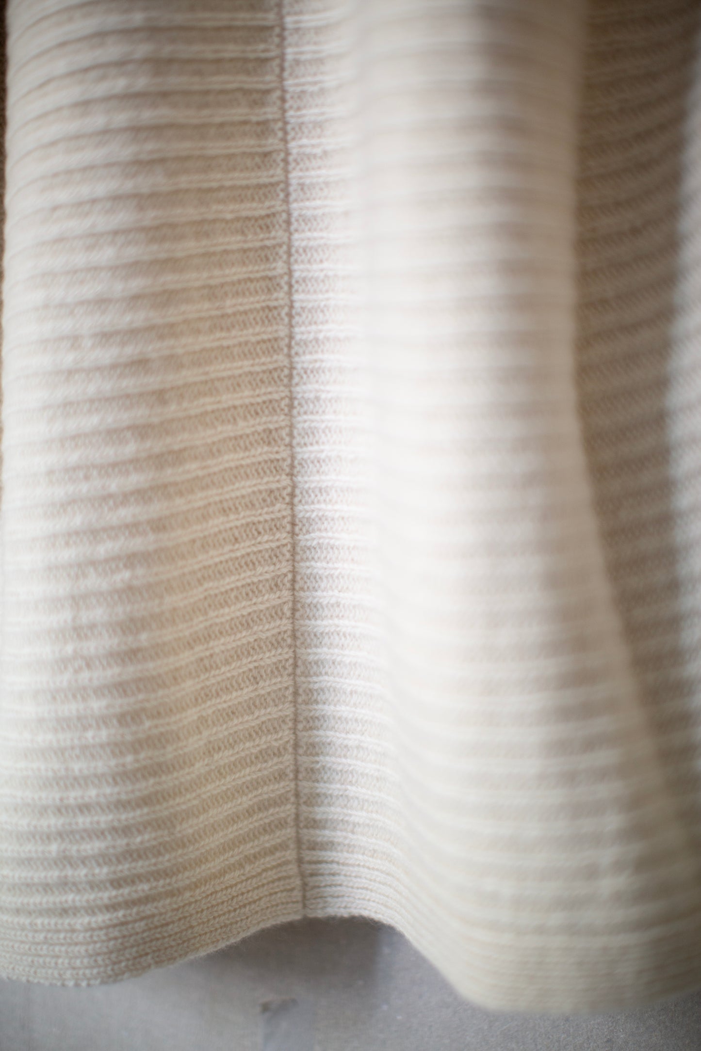 KNIT#73 - SARTUUL WOOL NATURAL WHITE