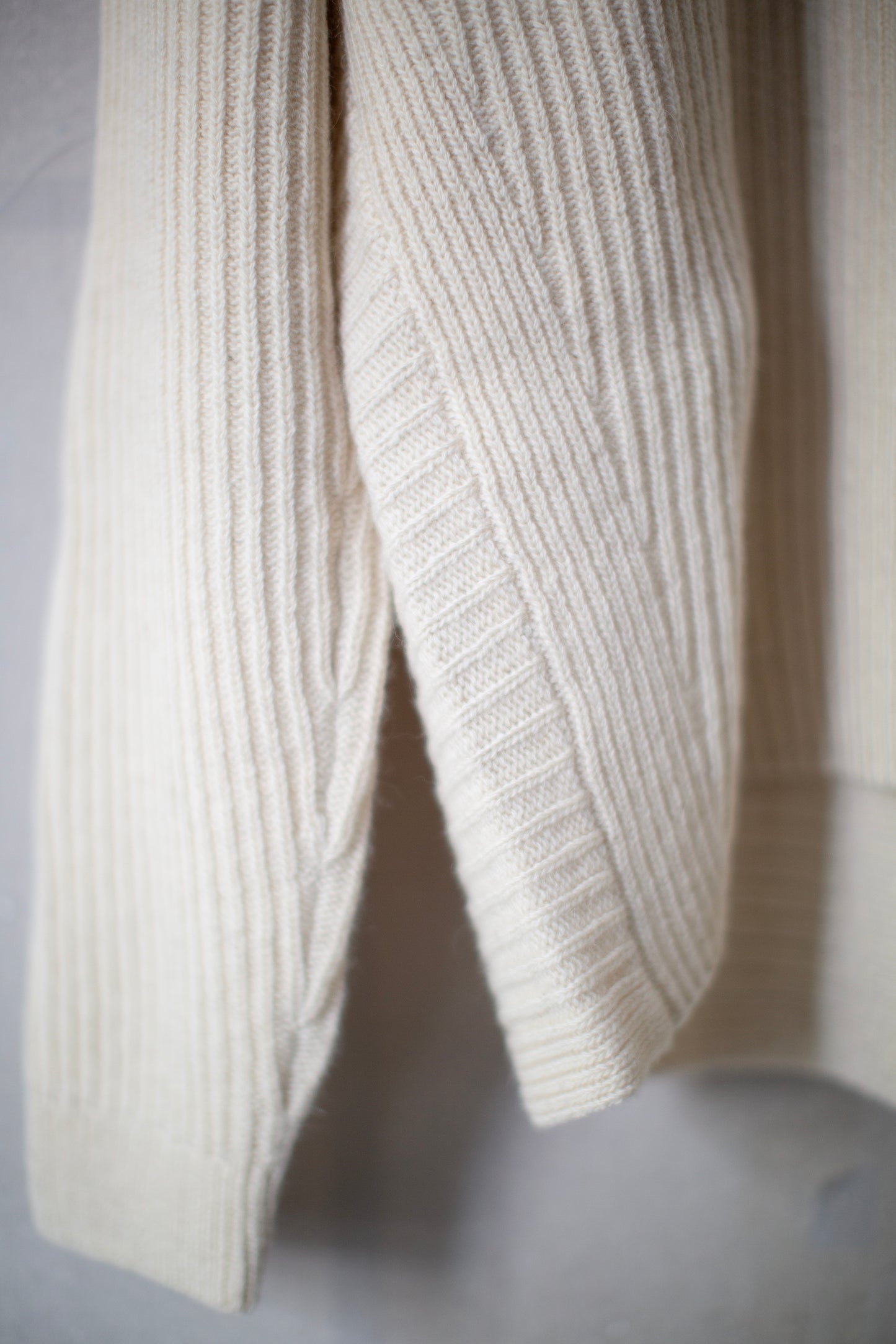 KNIT#73 - SARTUUL WOOL NATURAL WHITE