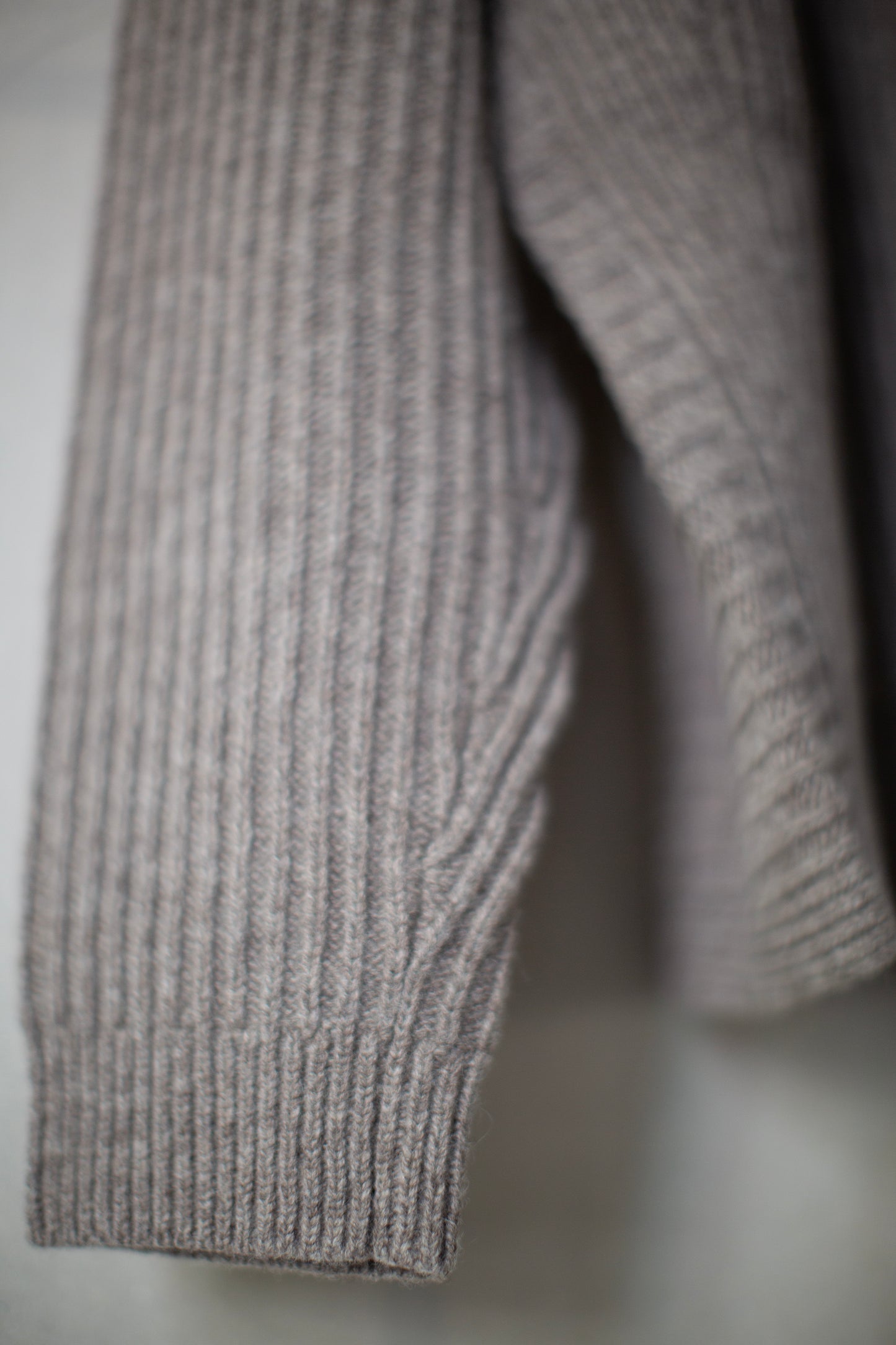 KNIT#73 - SARTUUL WOOL NATURAL GREY
