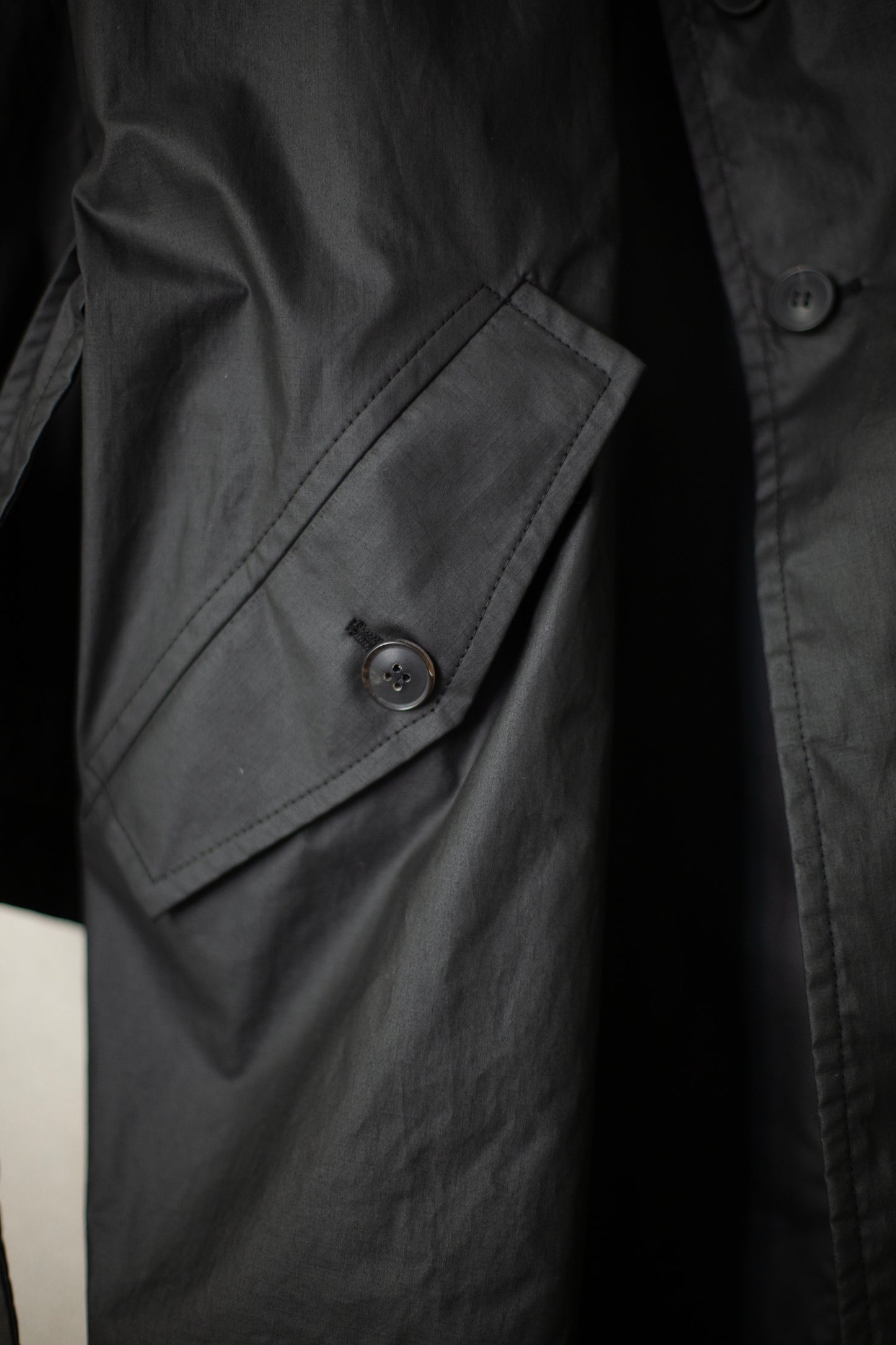 COAT#31 - COATED COTTON RIBSTOP OFF BLACK