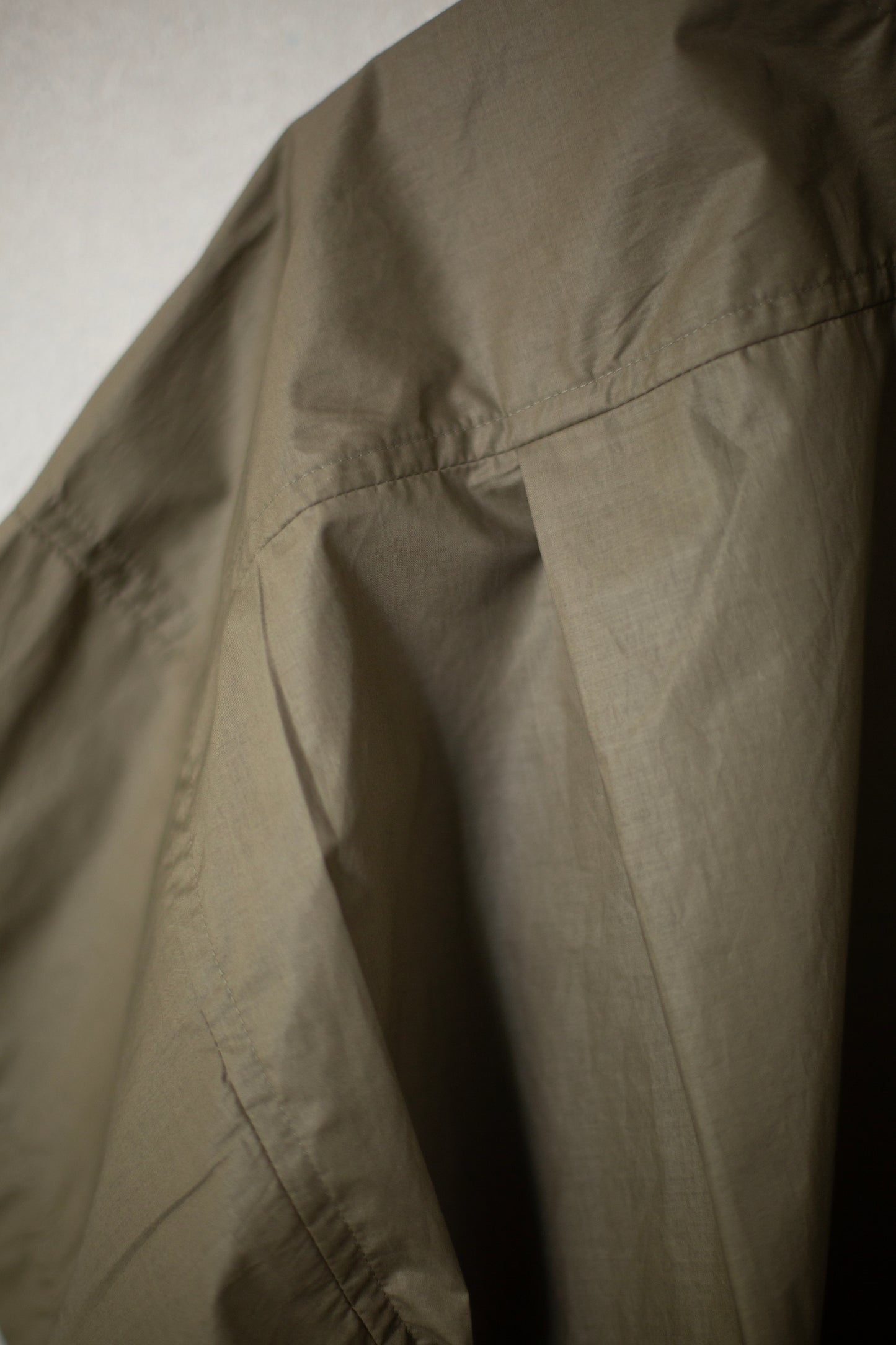 khaki coated typewriter woven tee