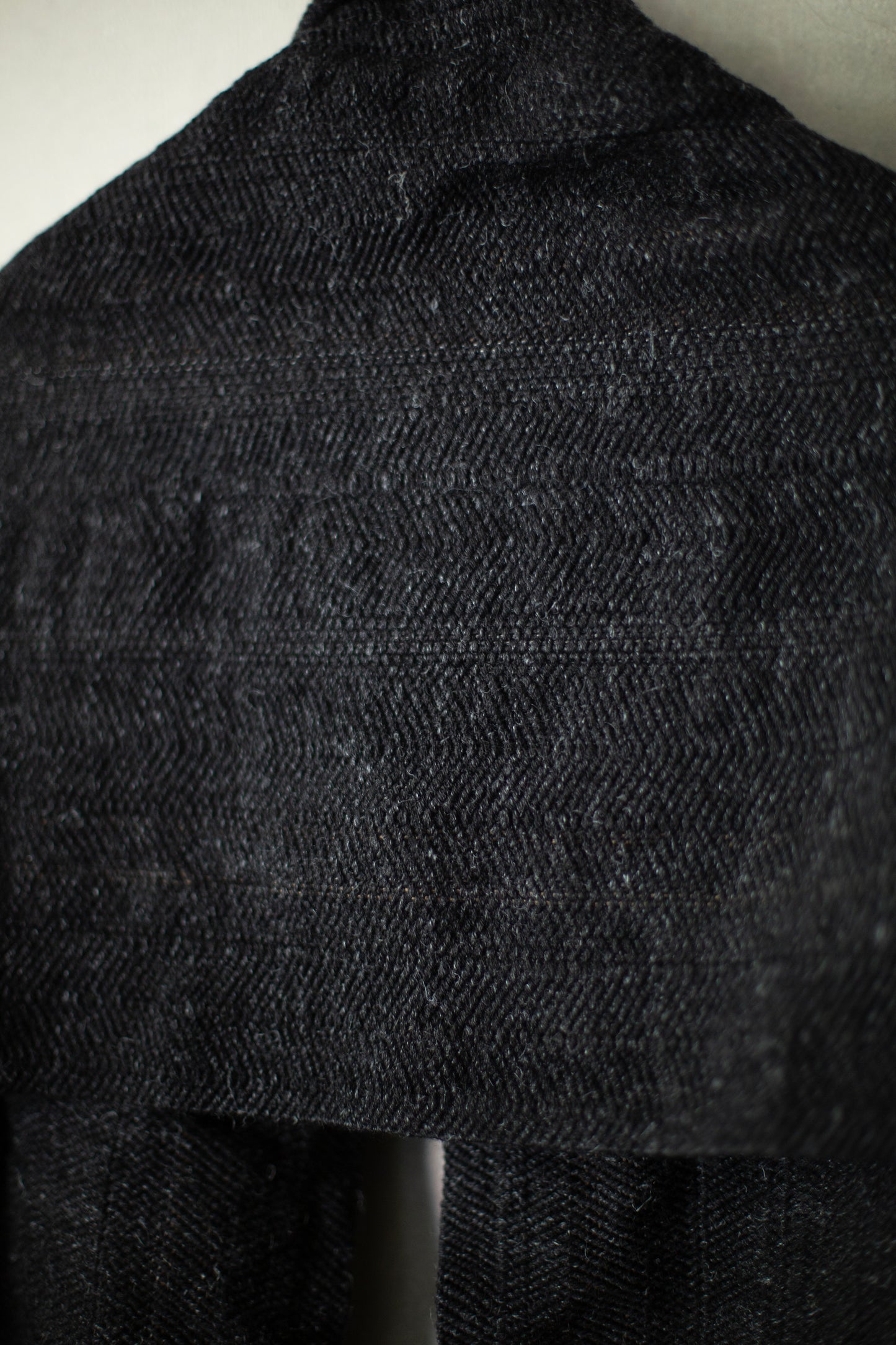 SCARF#35 - HANDWOVEN ANTHRACITE
