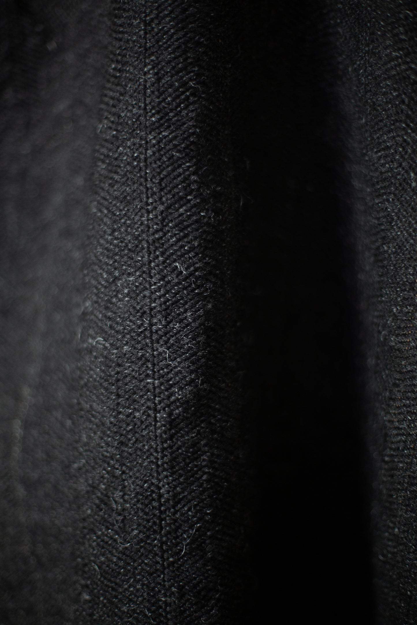 SCARF#35 - HANDWOVEN ANTHRACITE