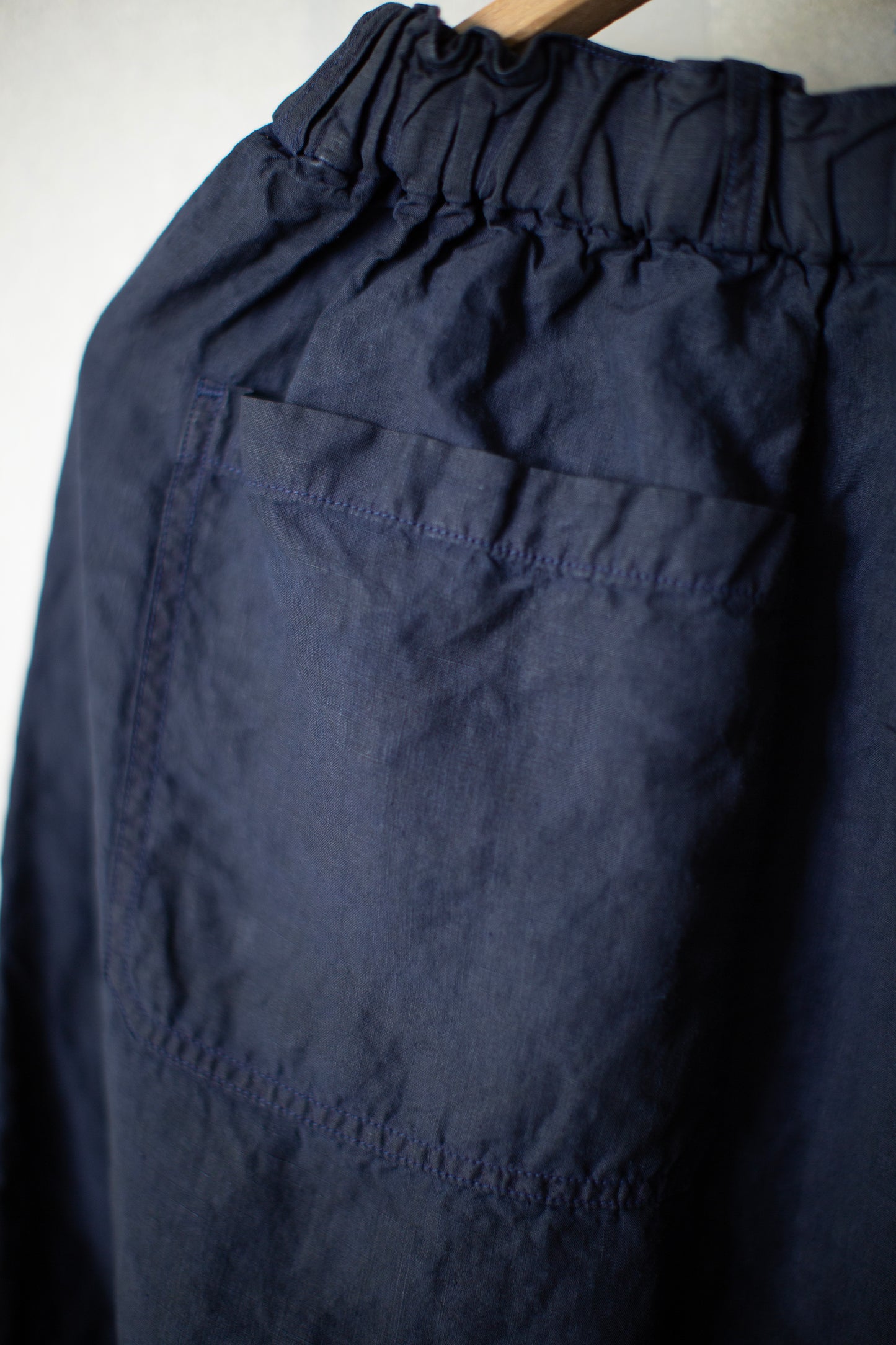 comfortable cropped pants in indigo & persimmon tannin hemp