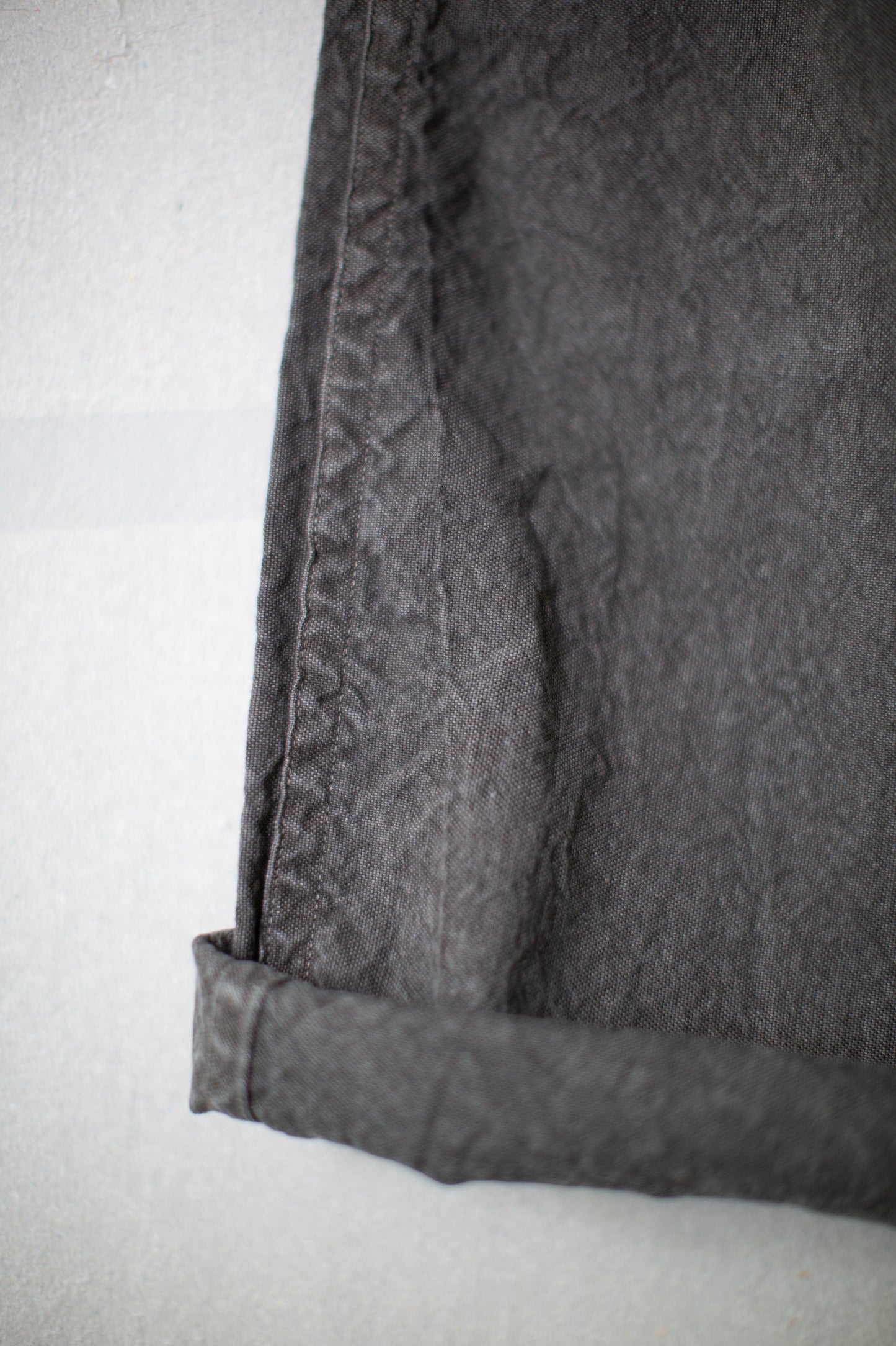 Sumi painter pants with buckle