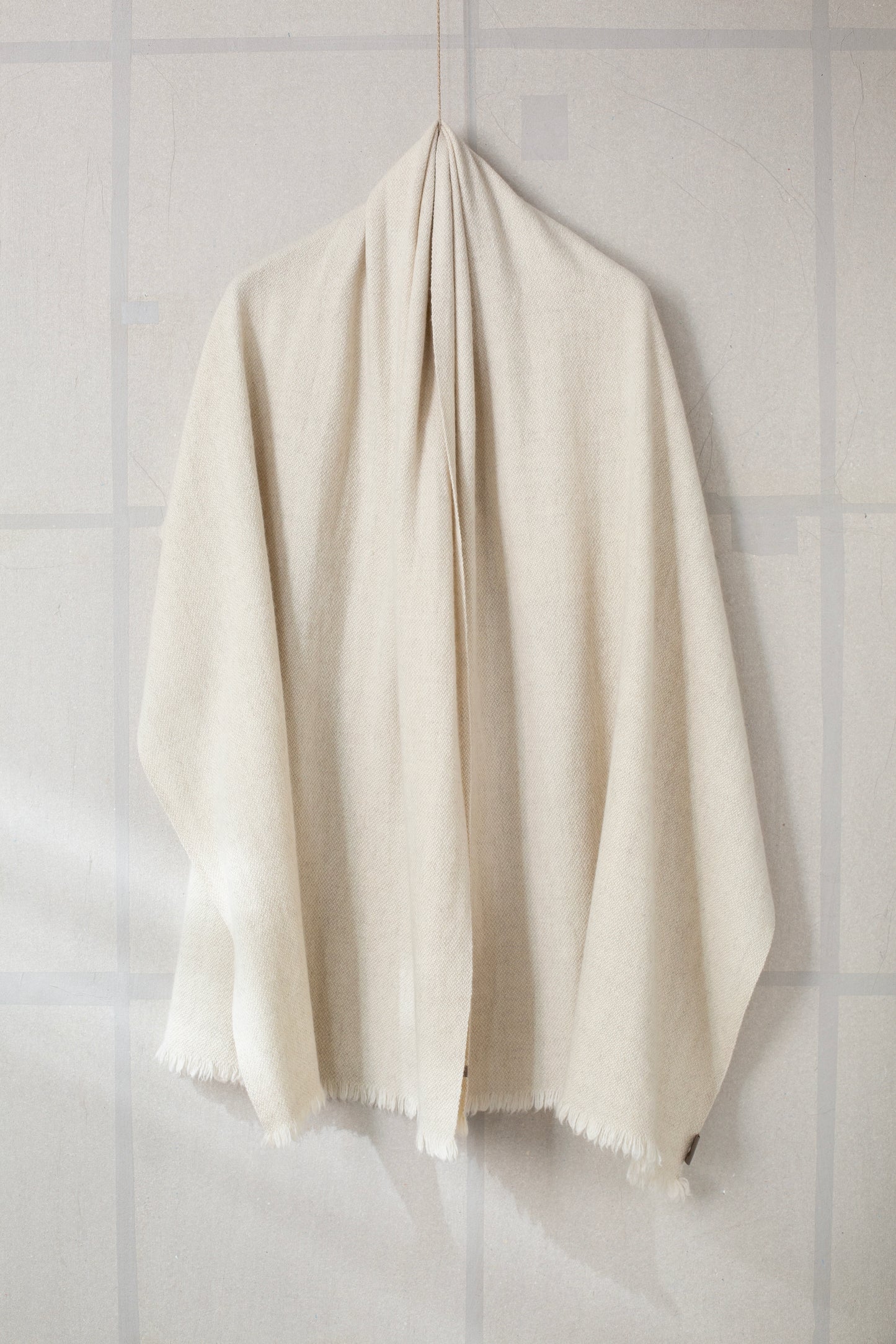 Nomad White Classic scarf