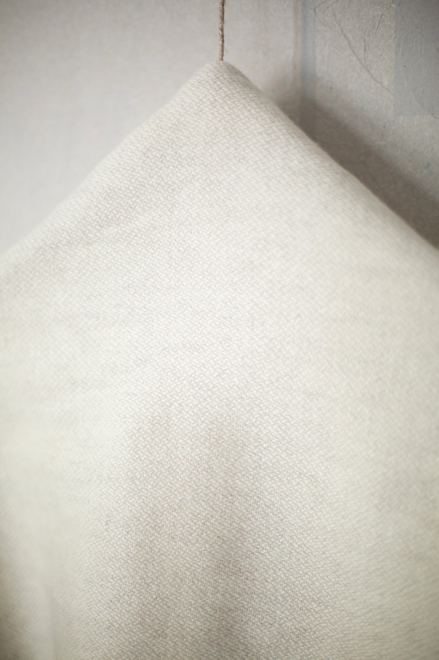 Nomad White Classic scarf