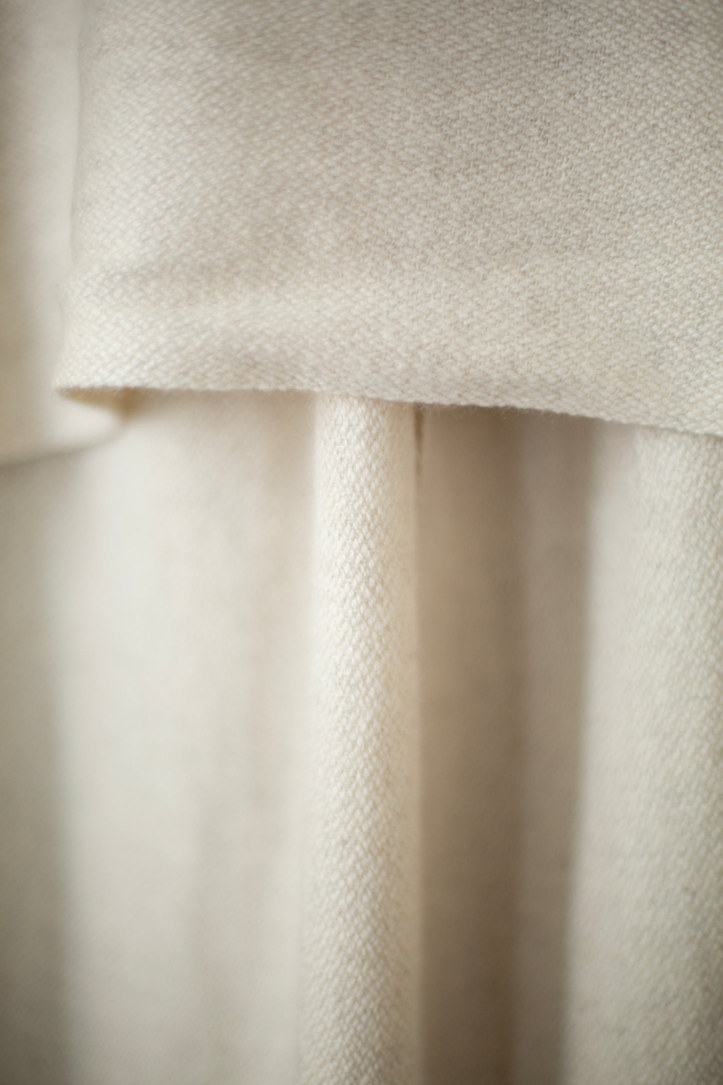 Nomad White Classic scarf