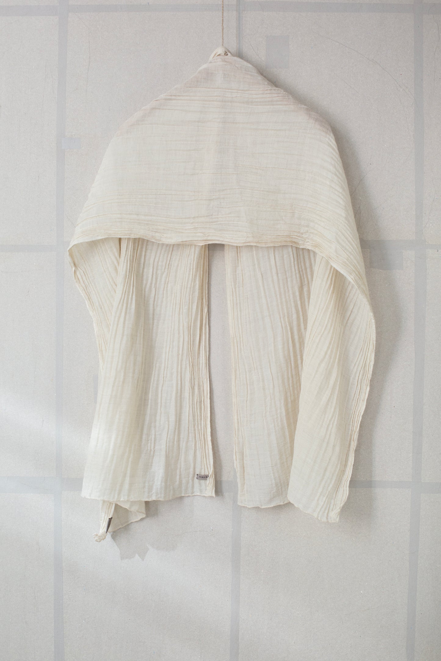 Natural Yak white Feather Light scarf