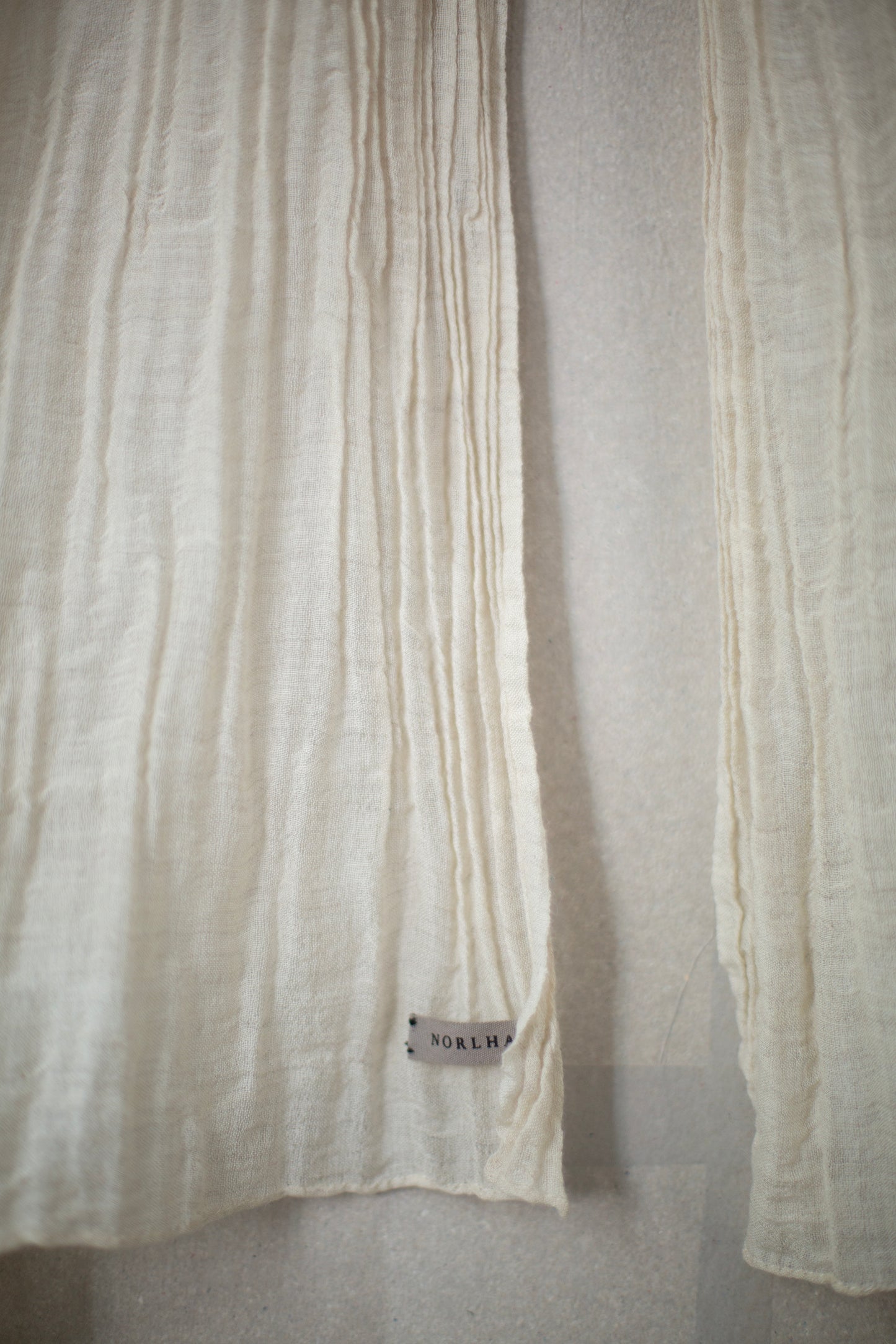 Natural Yak white Feather Light scarf