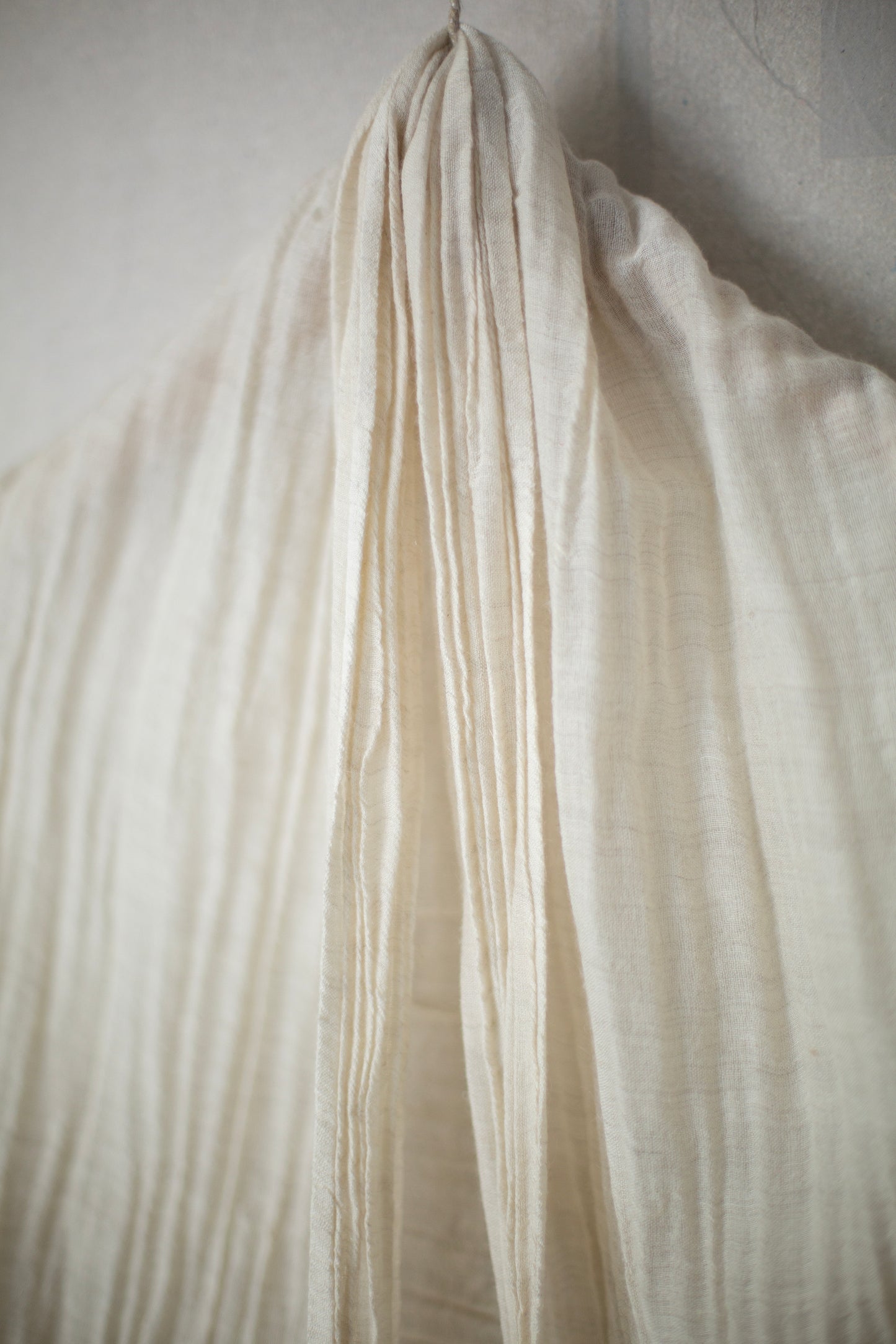 Natural Yak white Feather Light scarf