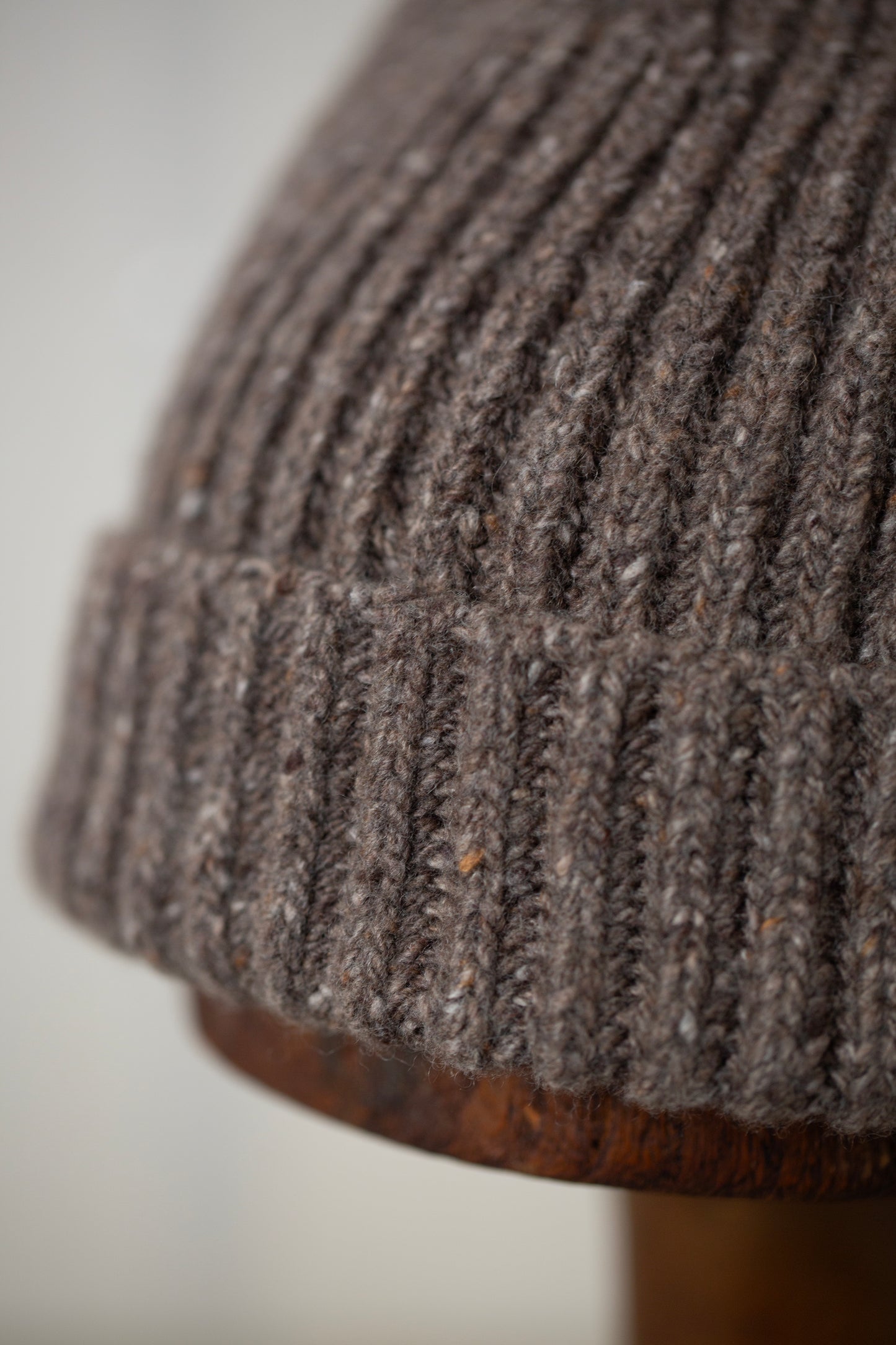 Knit Hat in Light Brown Cashmere/Wool Tweed