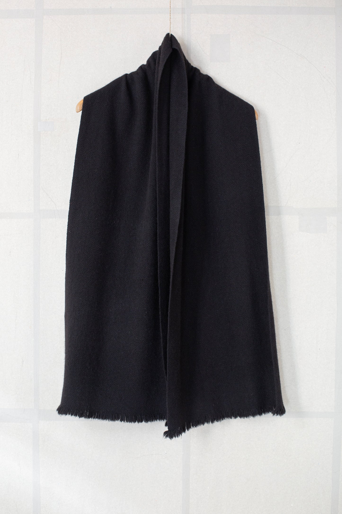 Nomad Black Classic skinny scarf