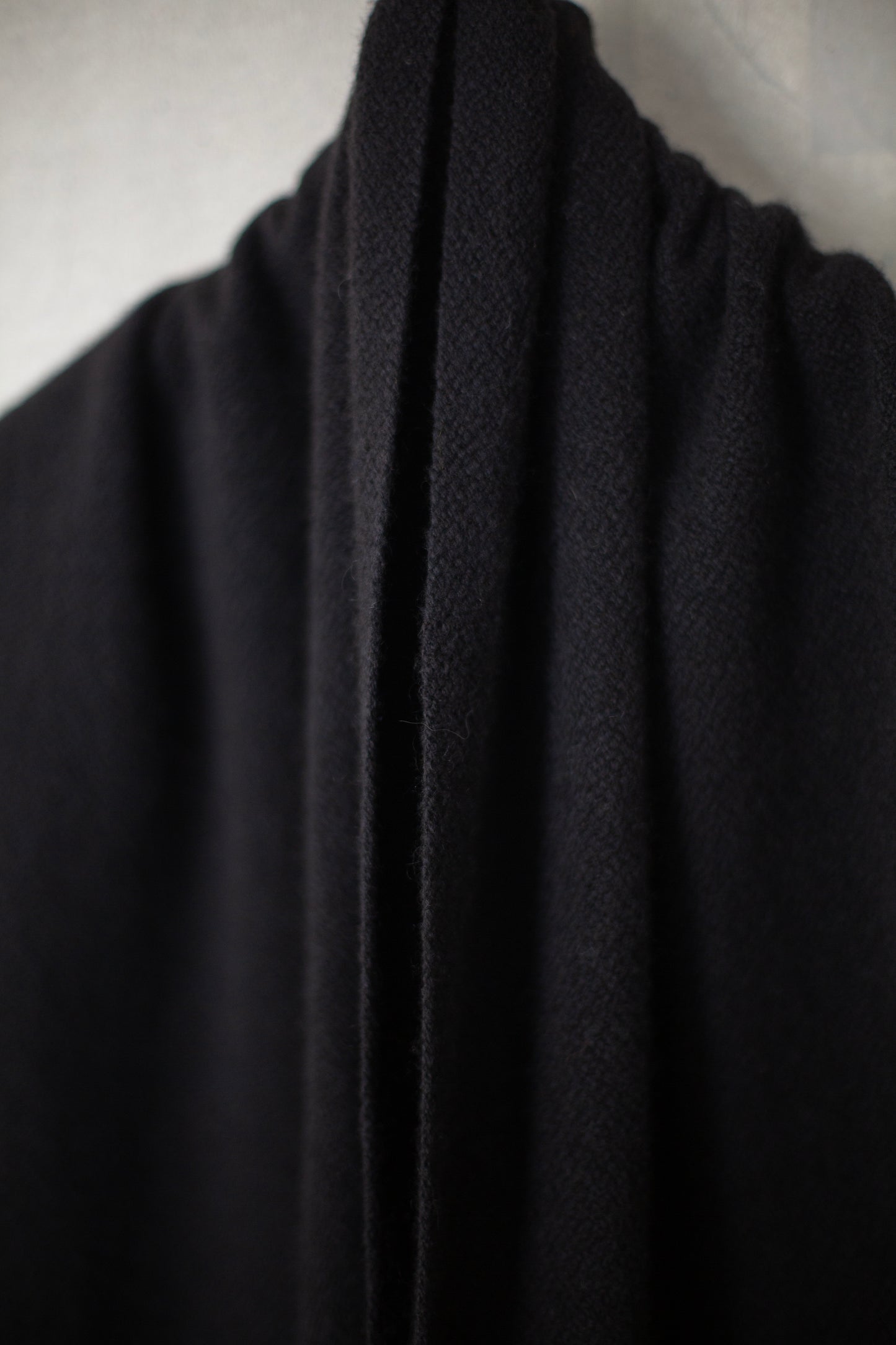 Nomad Black Classic skinny scarf