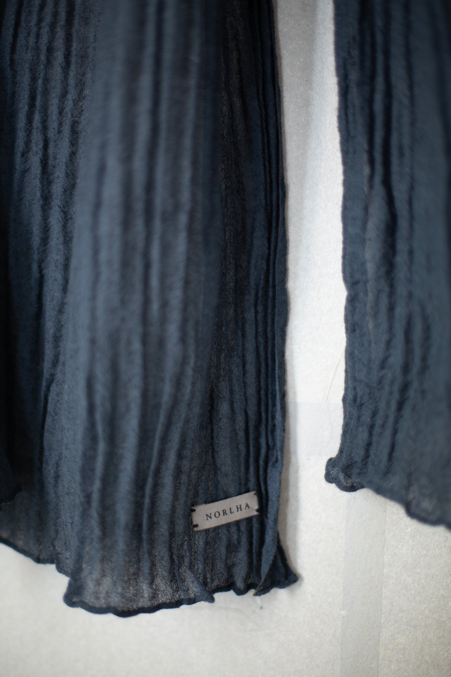 Feather Light scarf in Natural Yak torrent
