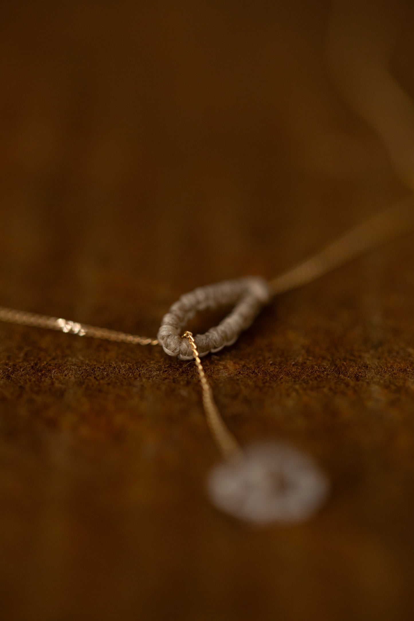 Crystal pendant necklace