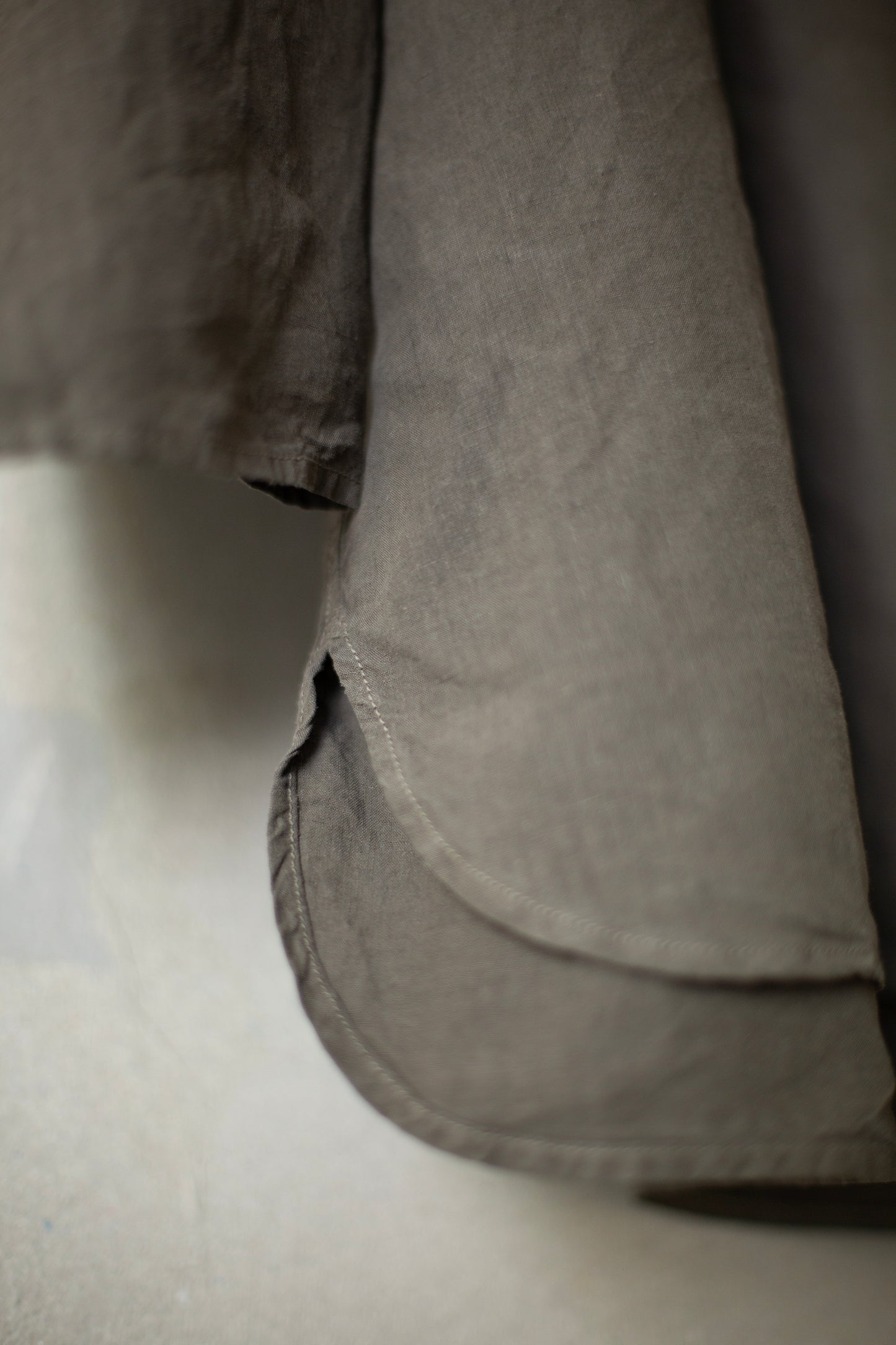 longsleeve pullover in dark mugwort high density hemp