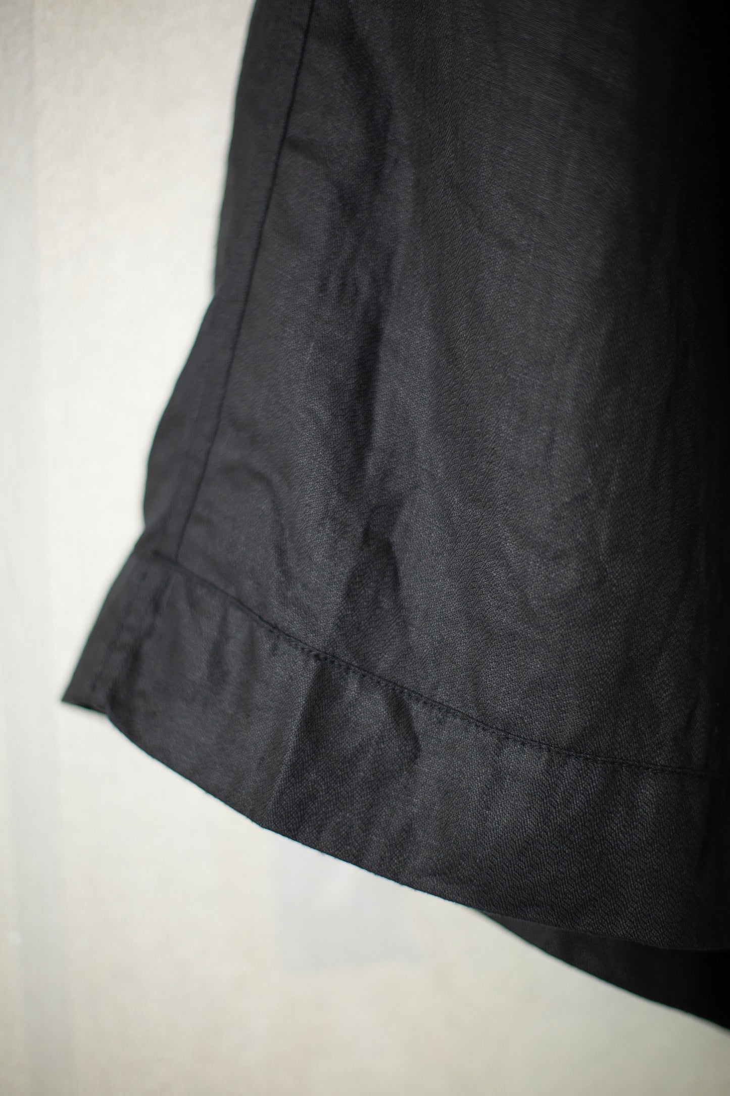 big shorts in black ripple hemp
