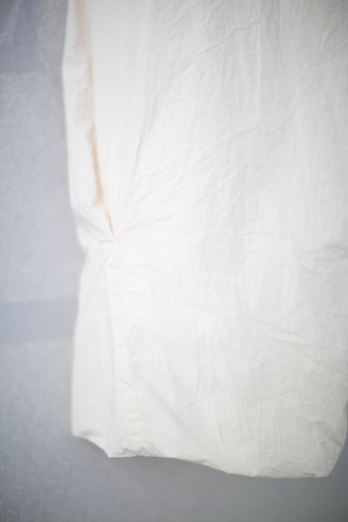 Fabric Forming Twist Pants in Off White
