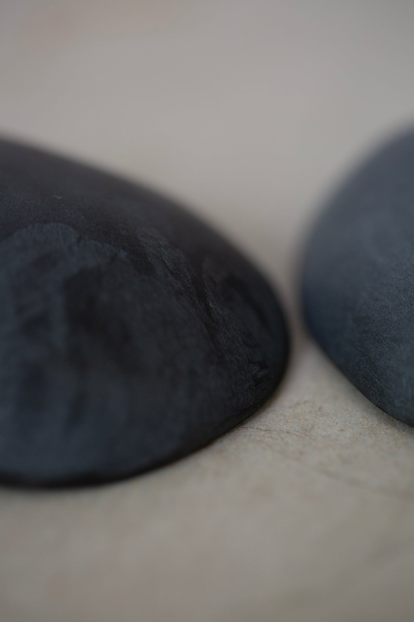 medium black marble tray