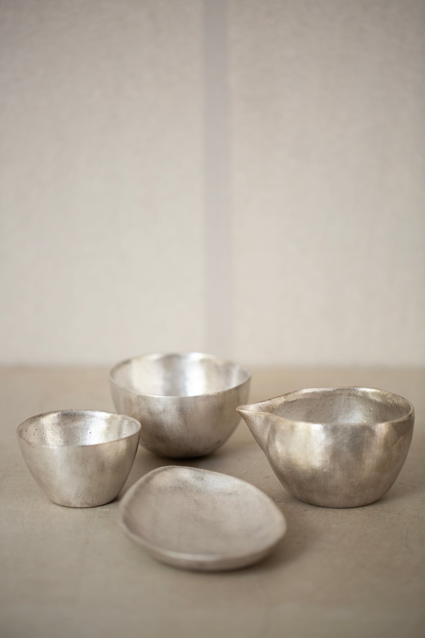 Set of silver glaze pourer + sake cup