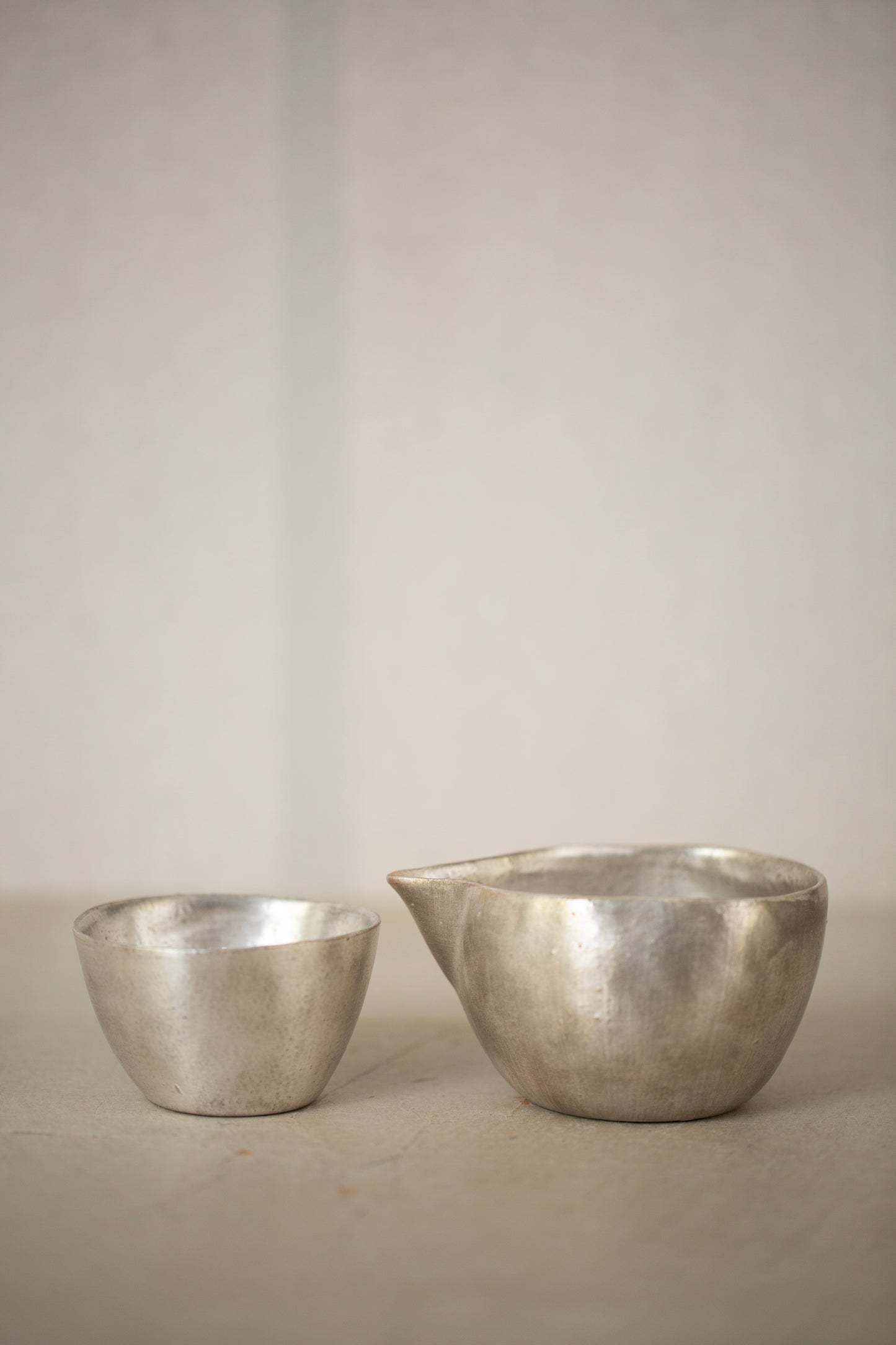 Set of silver glaze pourer + sake cup