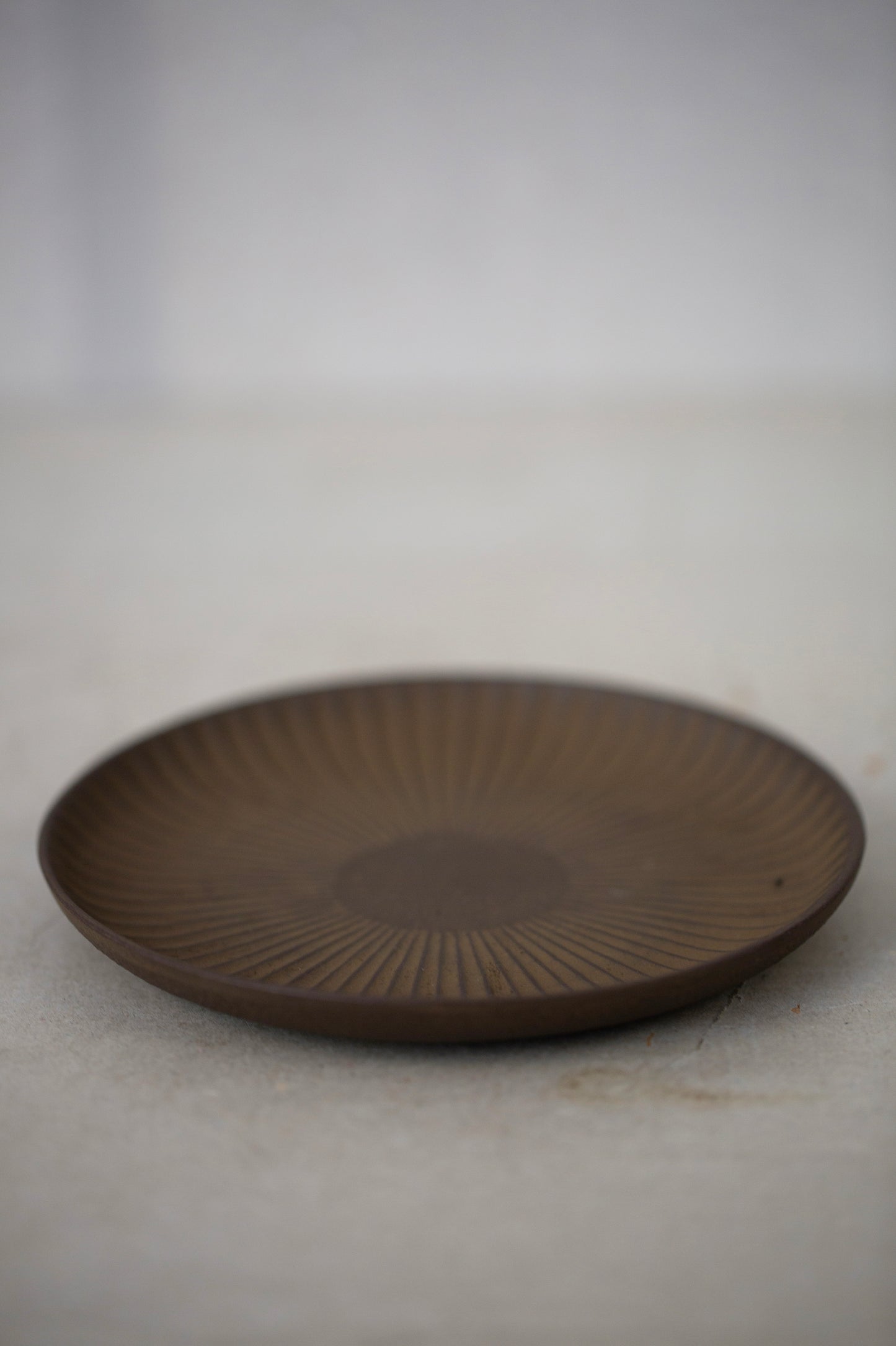 Round Plate 'Chrysanthemum' In Sand Casted Iron
