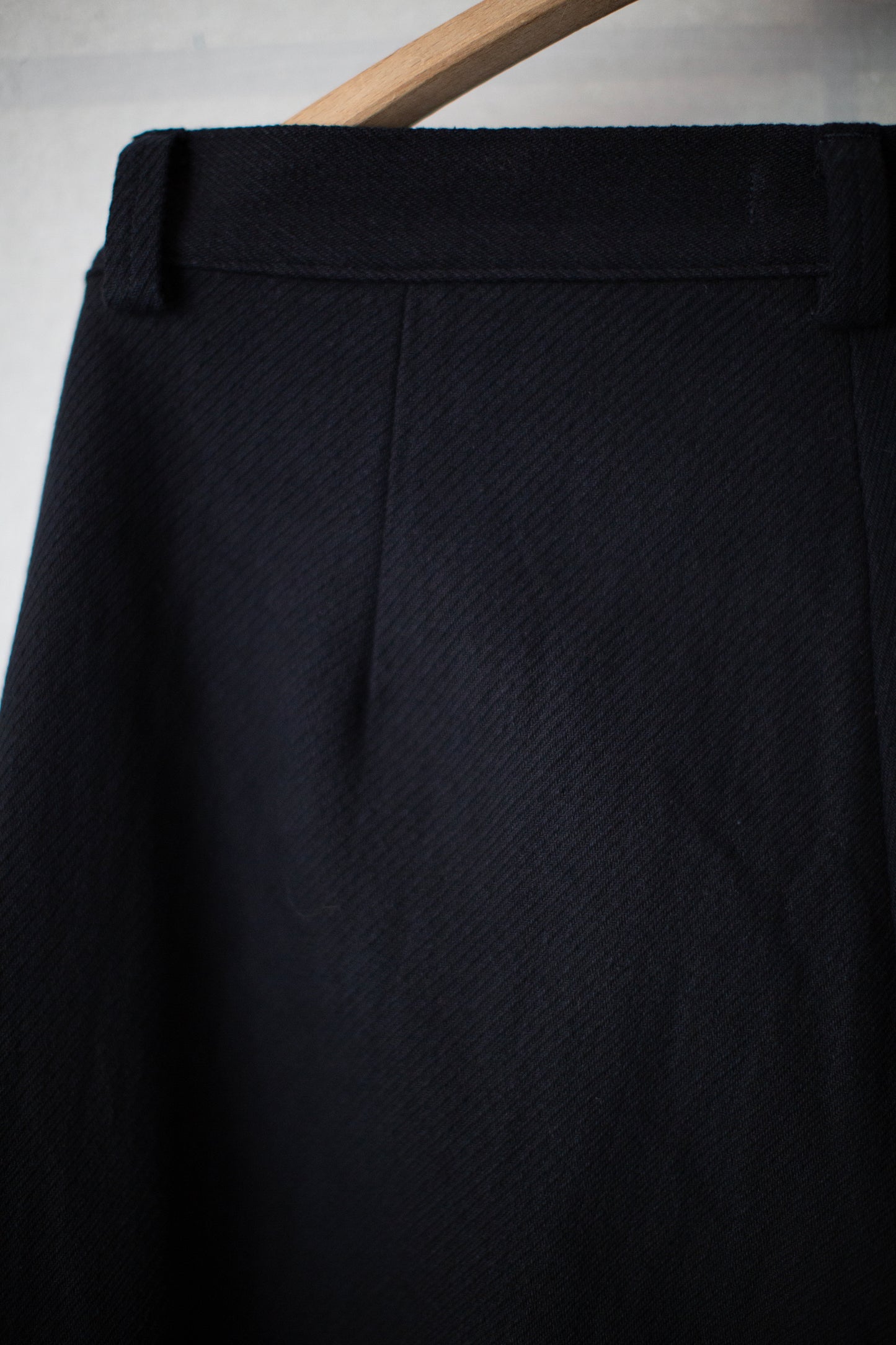 Single Pleat Pant in Black Cotton Kersey
