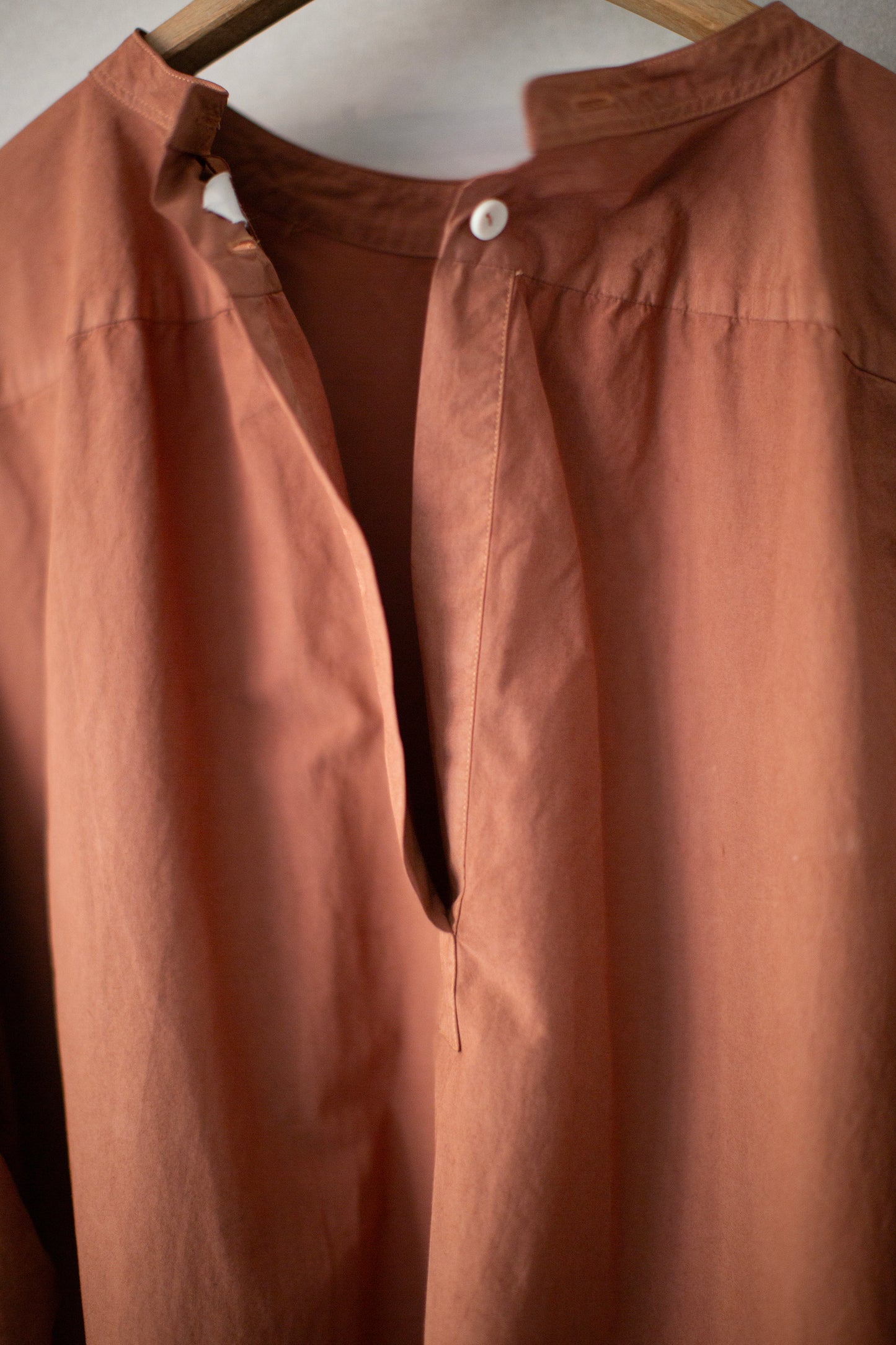 Dress Pullover Shirt in Teichigi Wood