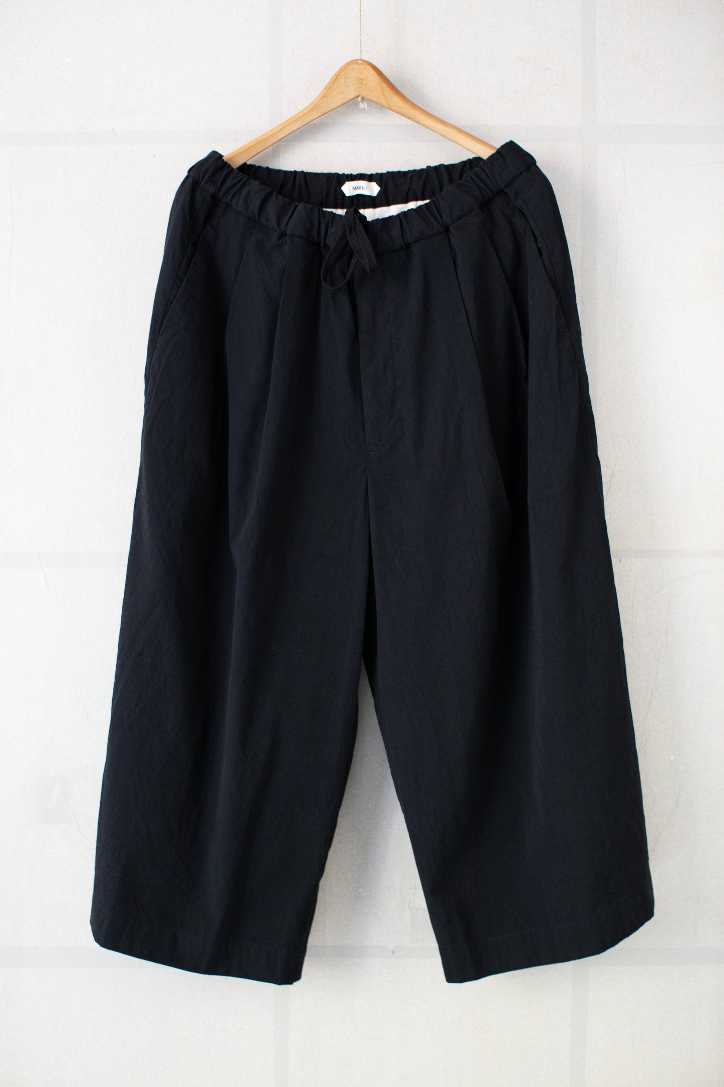Night Pants in Black