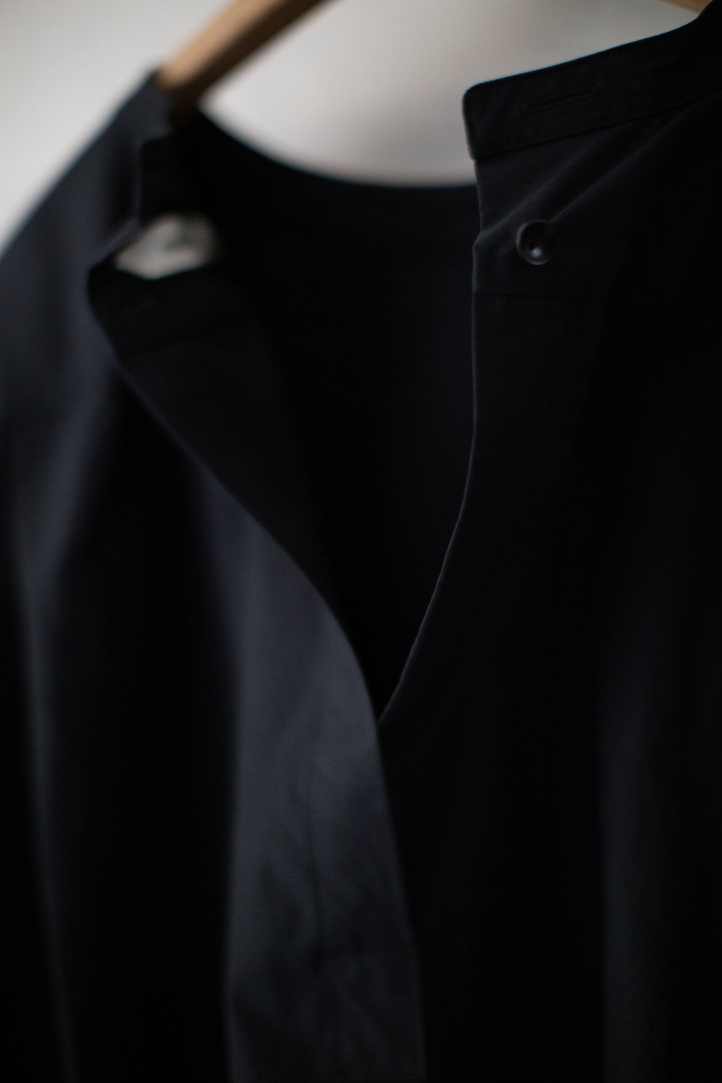 Dress Pullover Shirt in Black