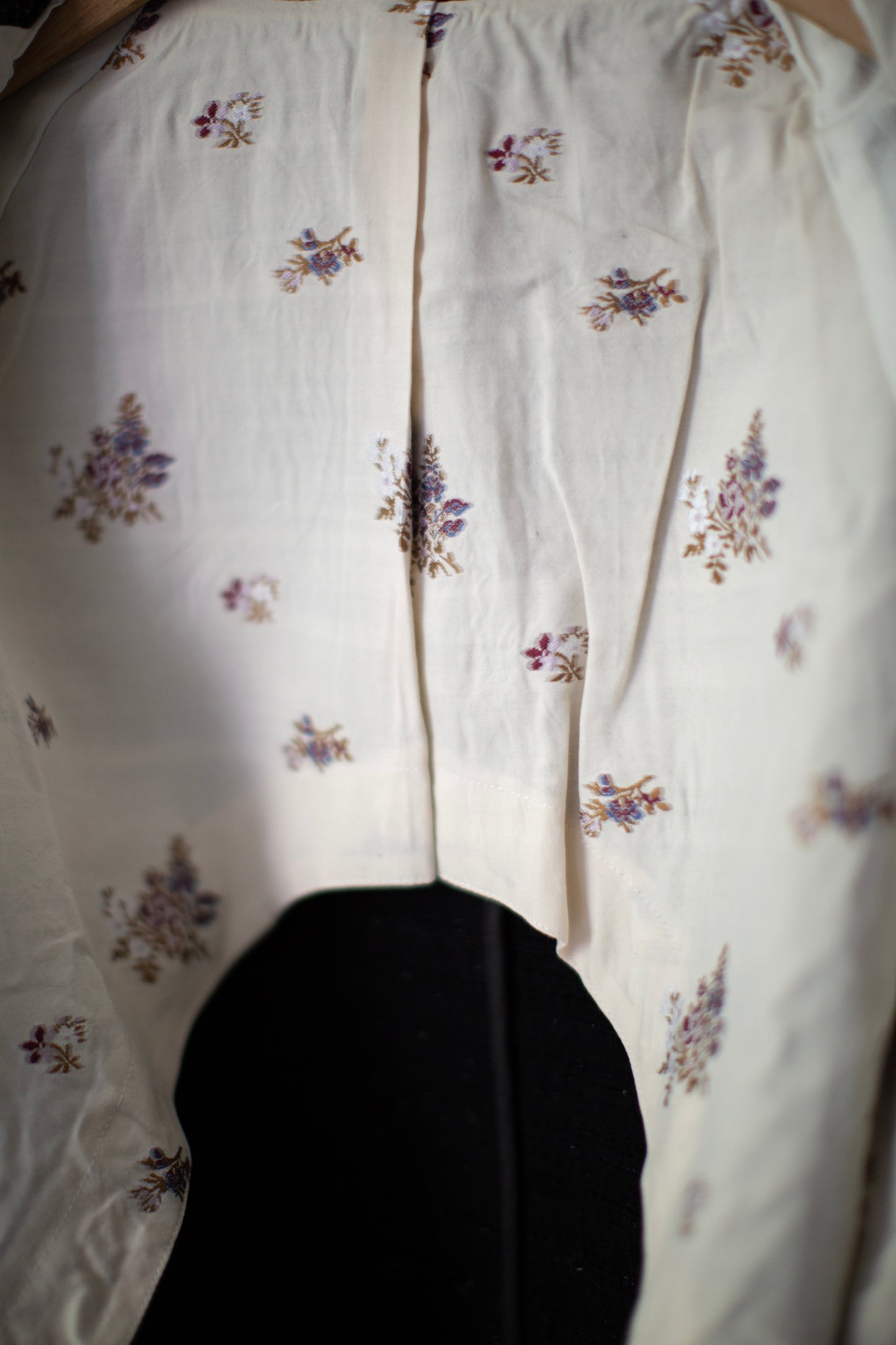 random border pattern Balmacaan coat