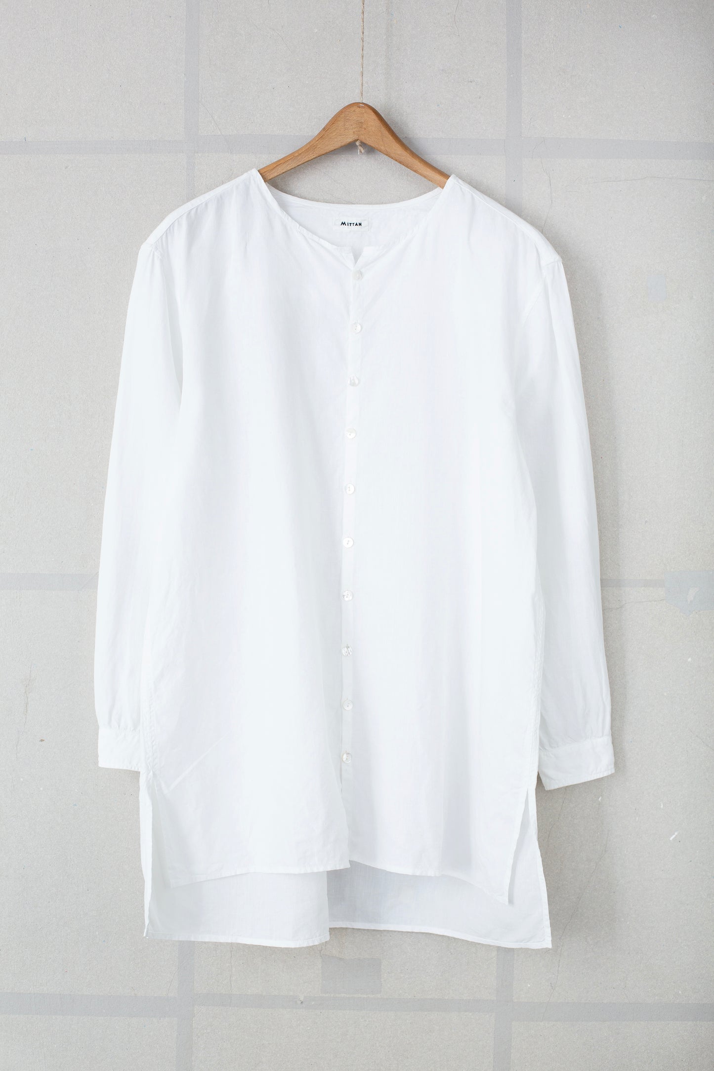 no collar shirt in white high density hemp