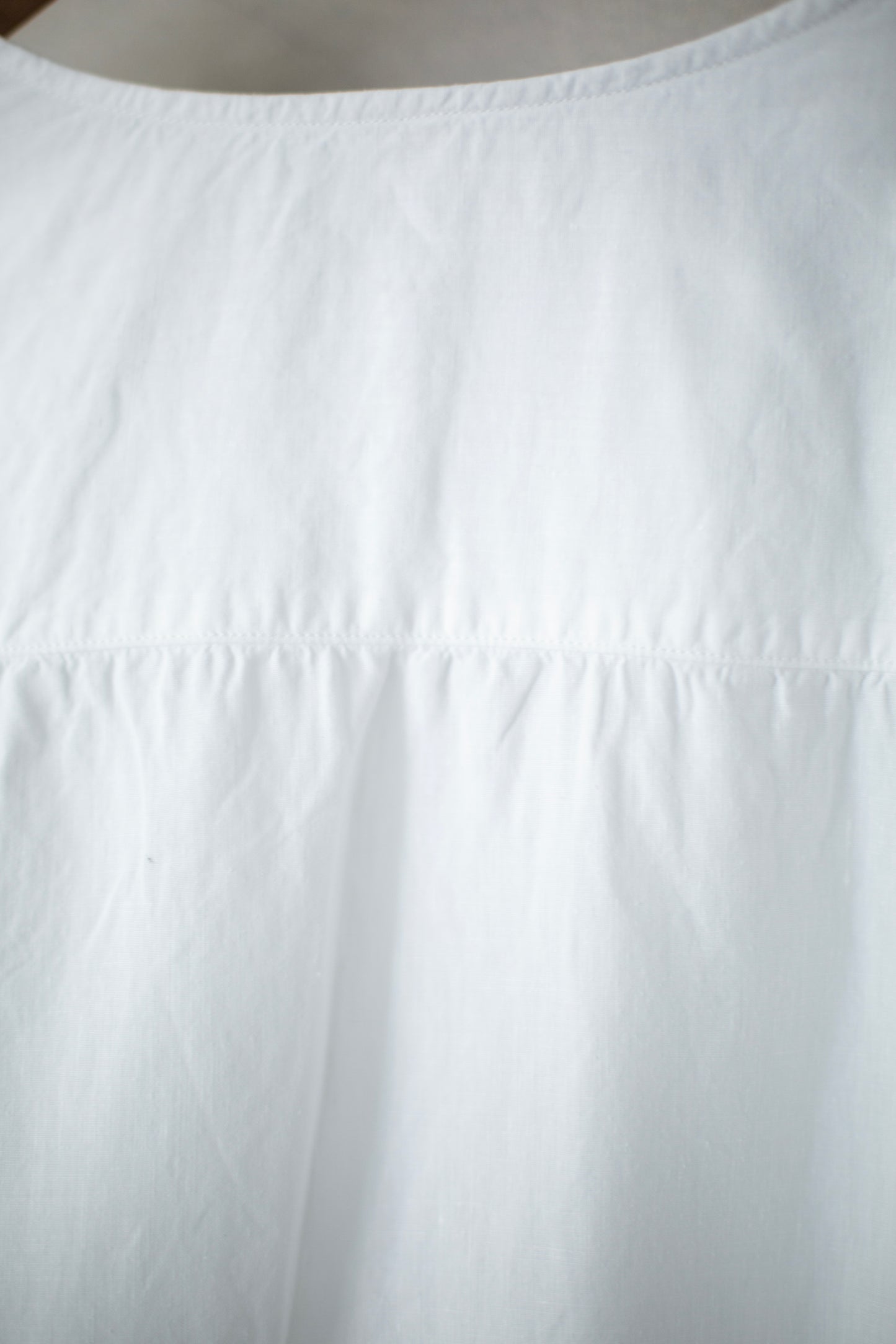 no collar shirt in white high density hemp