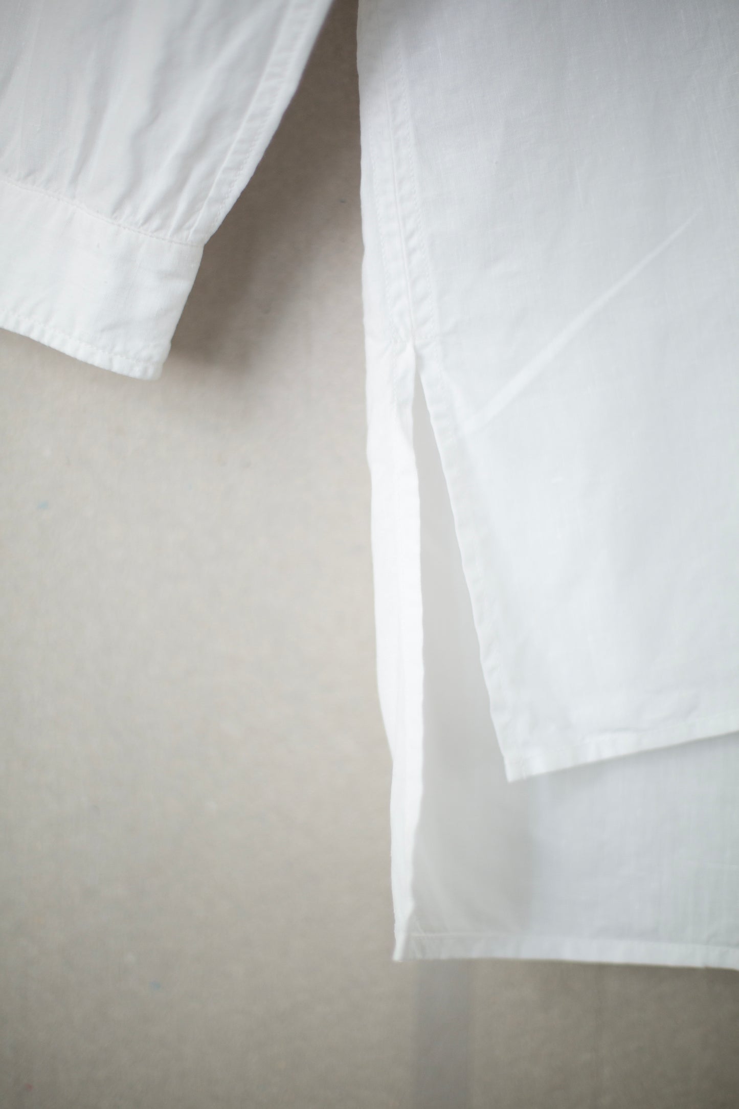 no collar shirt in white high density hemp