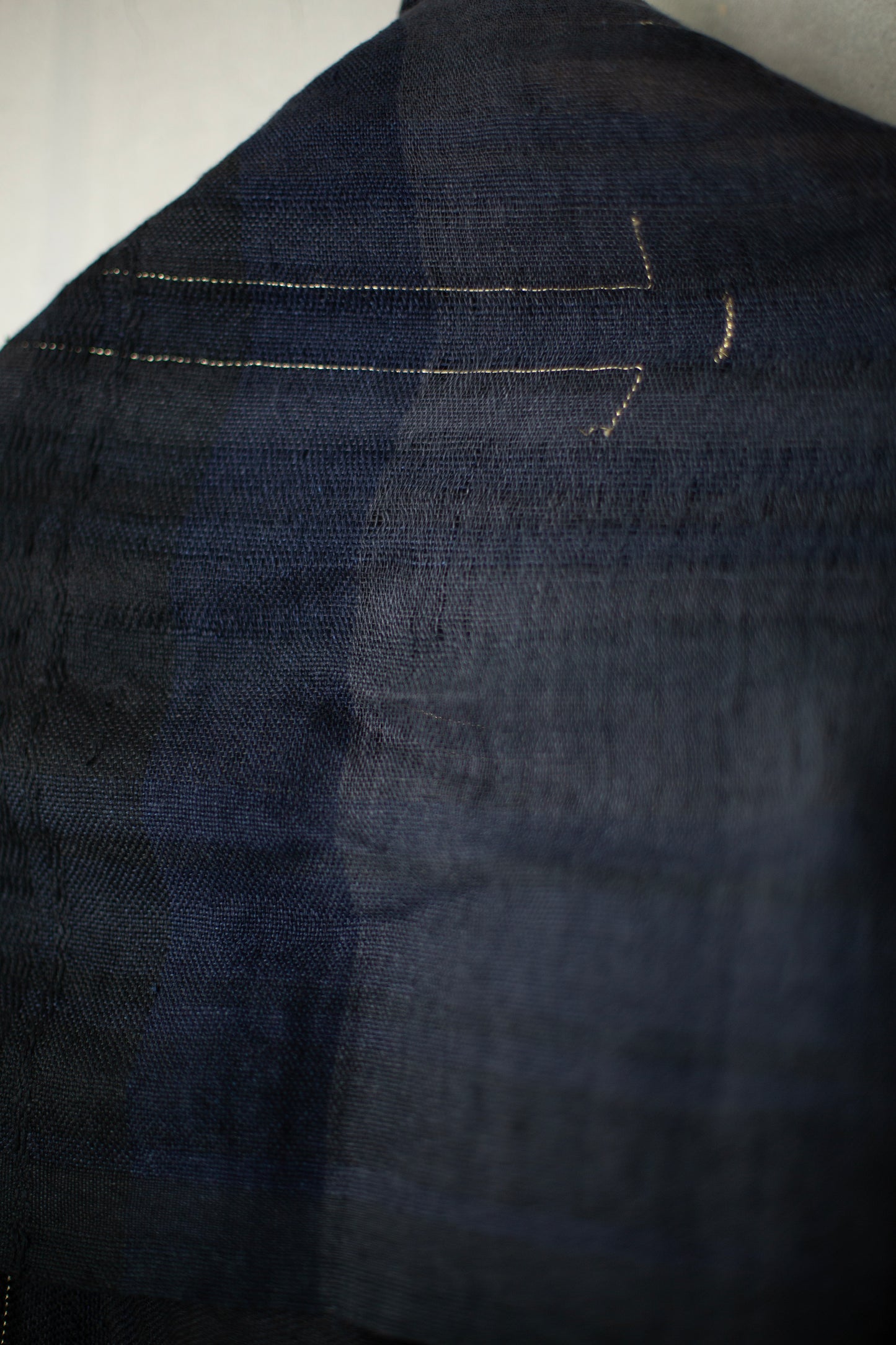 Hand woven stole black & navy