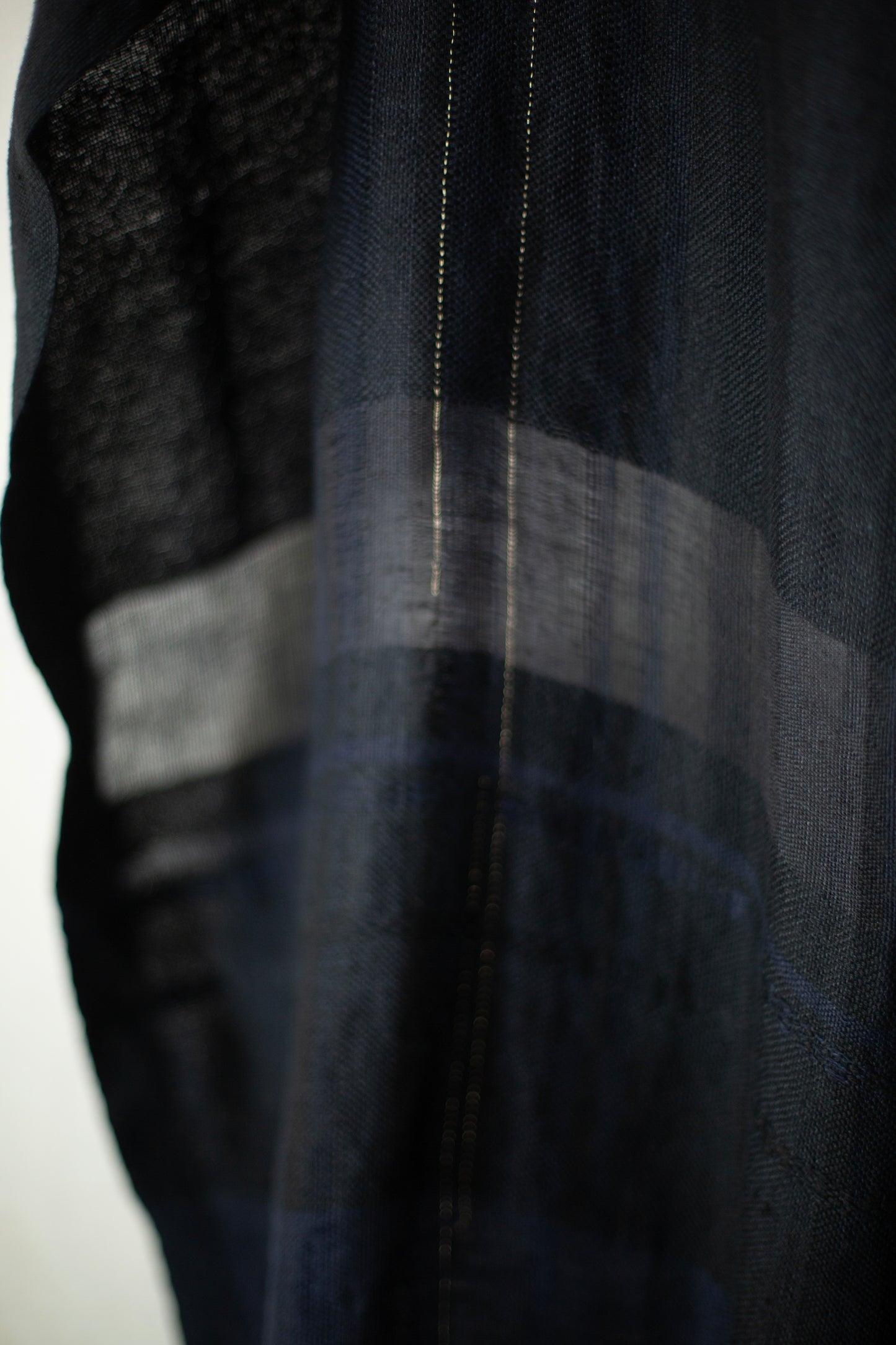 Hand woven stole black & navy
